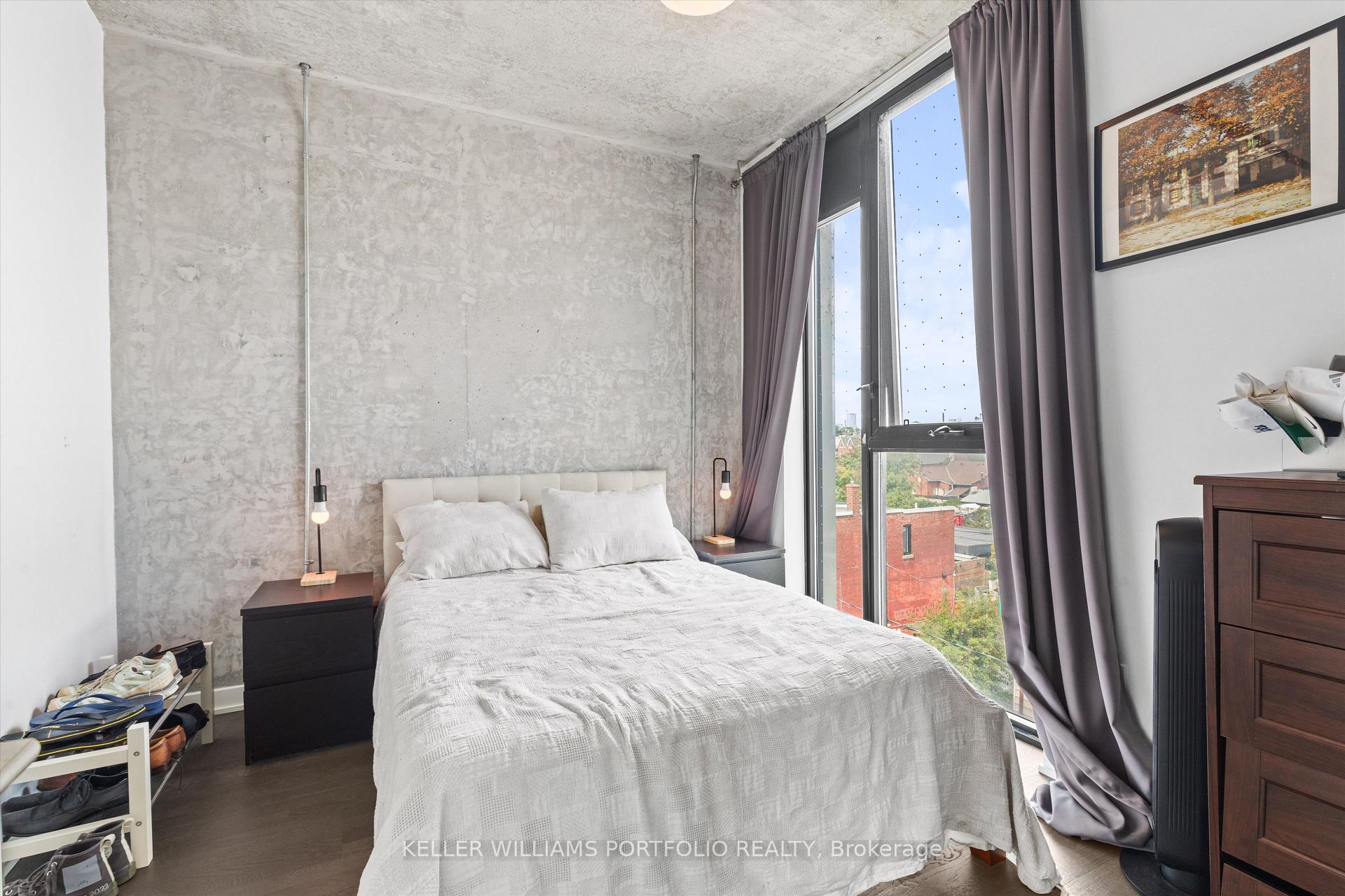 Photo 4 of Unit 404, 109 Wolseley Street, Toronto, Trinity-Bellwoods — HOMEH