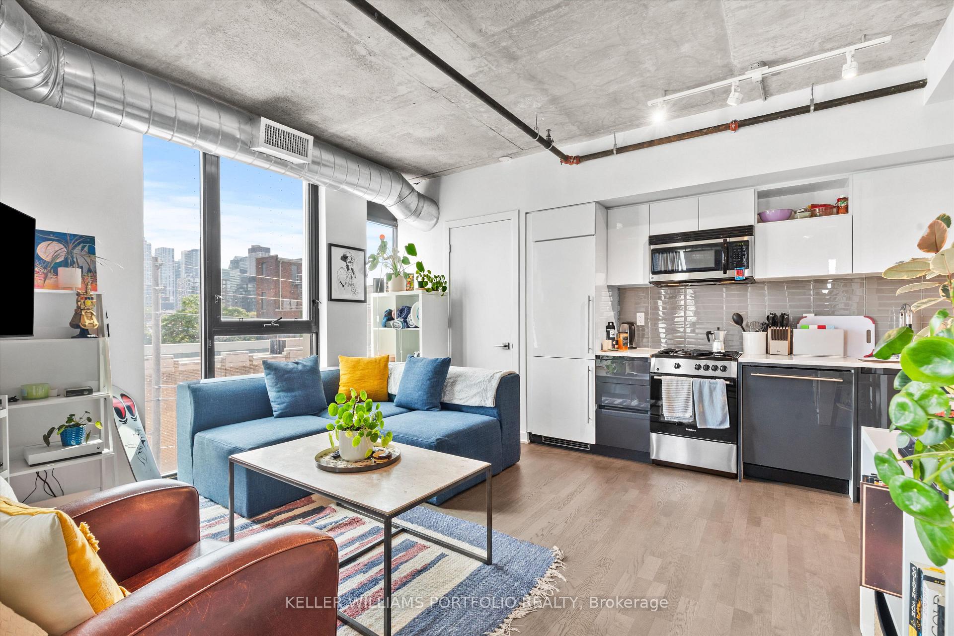 Photo 6 of Unit 404, 109 Wolseley Street, Toronto, Trinity-Bellwoods — HOMEH
