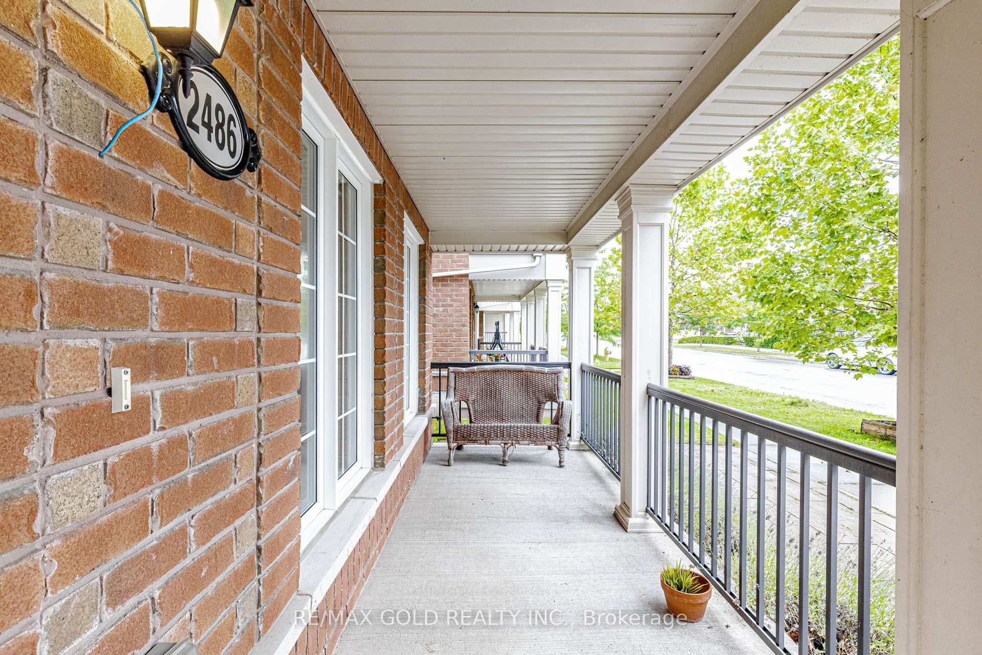 Photo 3 of 2486 William Jackson Drive, Pickering, Duffin Heights — HOMEH