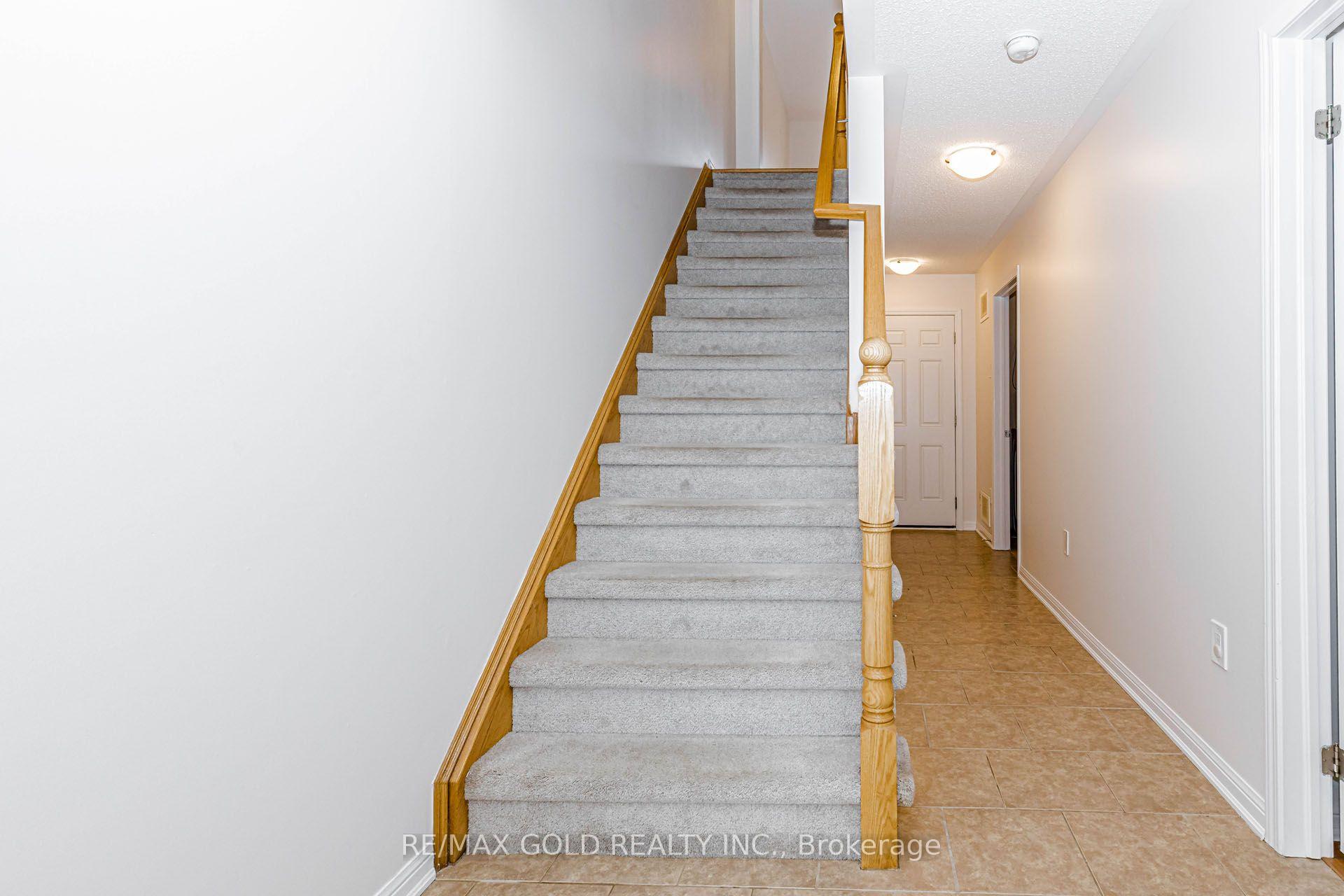 Photo 6 of 2486 William Jackson Drive, Pickering, Duffin Heights — HOMEH