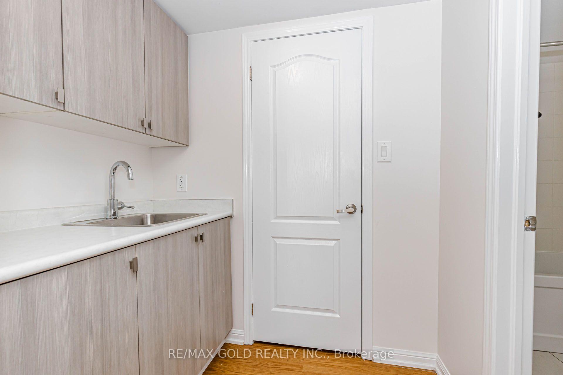 Photo 11 of 2486 William Jackson Drive, Pickering, Duffin Heights — HOMEH