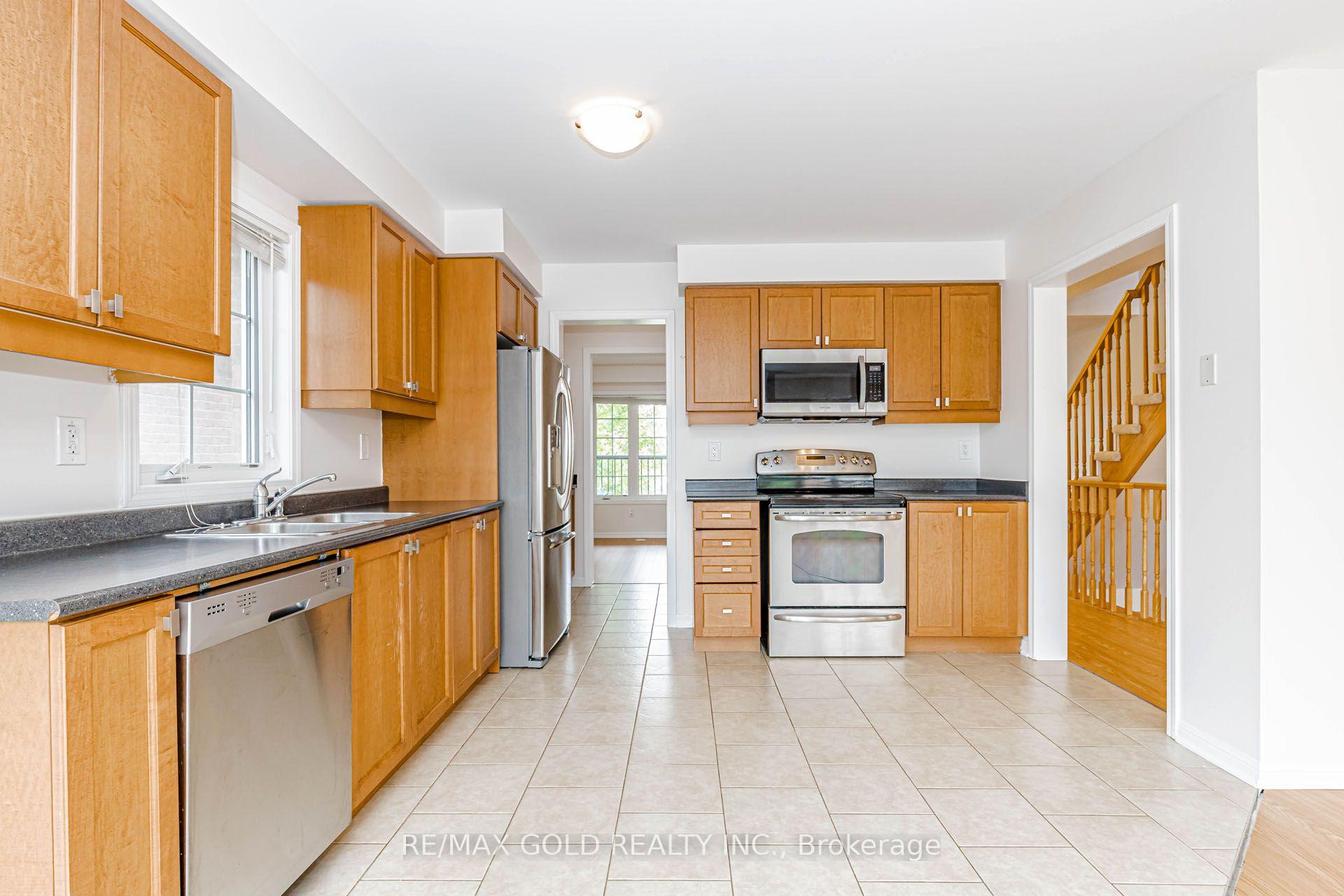 Photo 15 of 2486 William Jackson Drive, Pickering, Duffin Heights — HOMEH