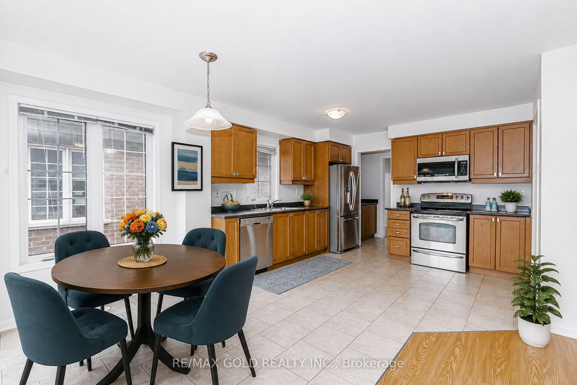 Photo 17 of 2486 William Jackson Drive, Pickering, Duffin Heights — HOMEH