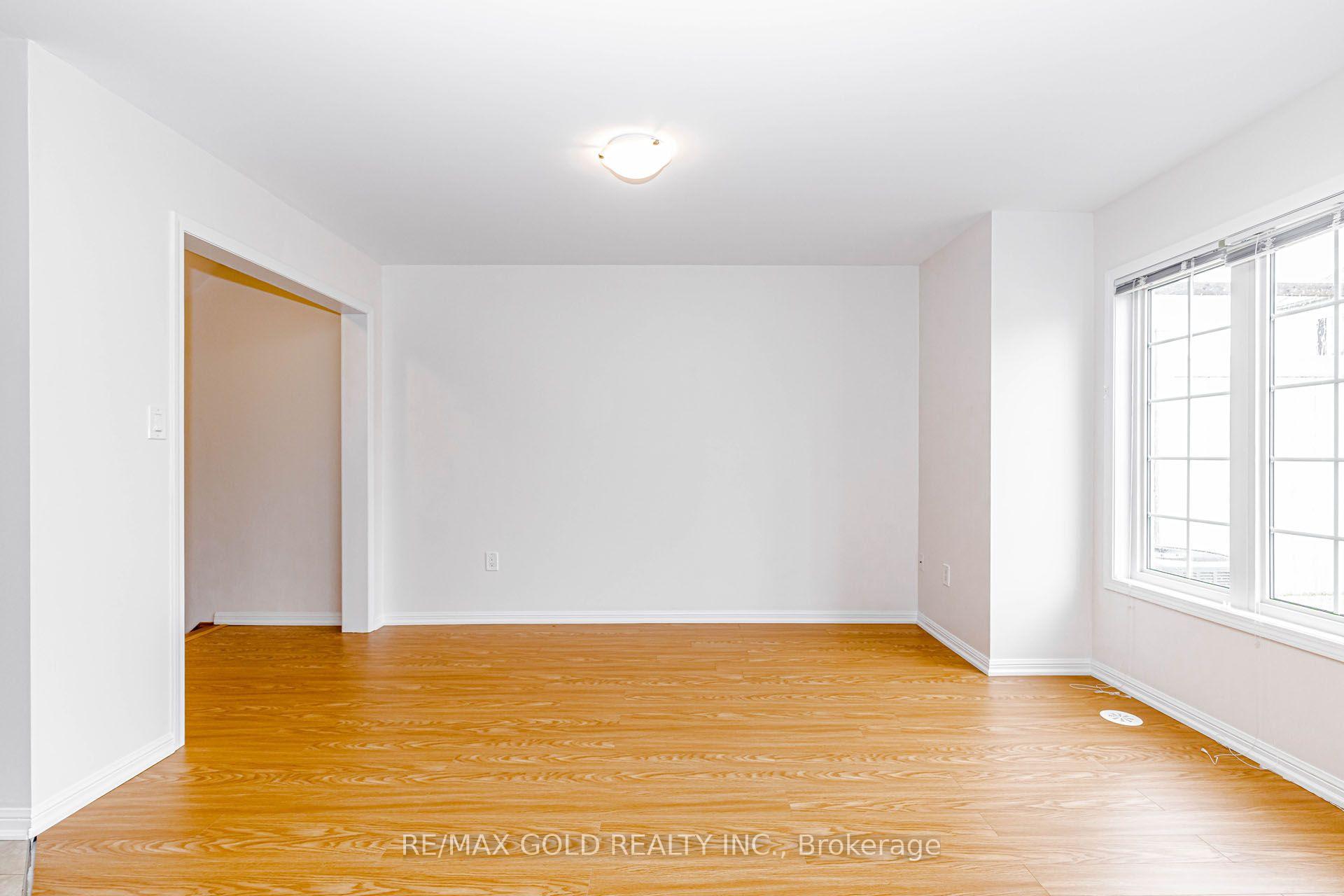 Photo 18 of 2486 William Jackson Drive, Pickering, Duffin Heights — HOMEH