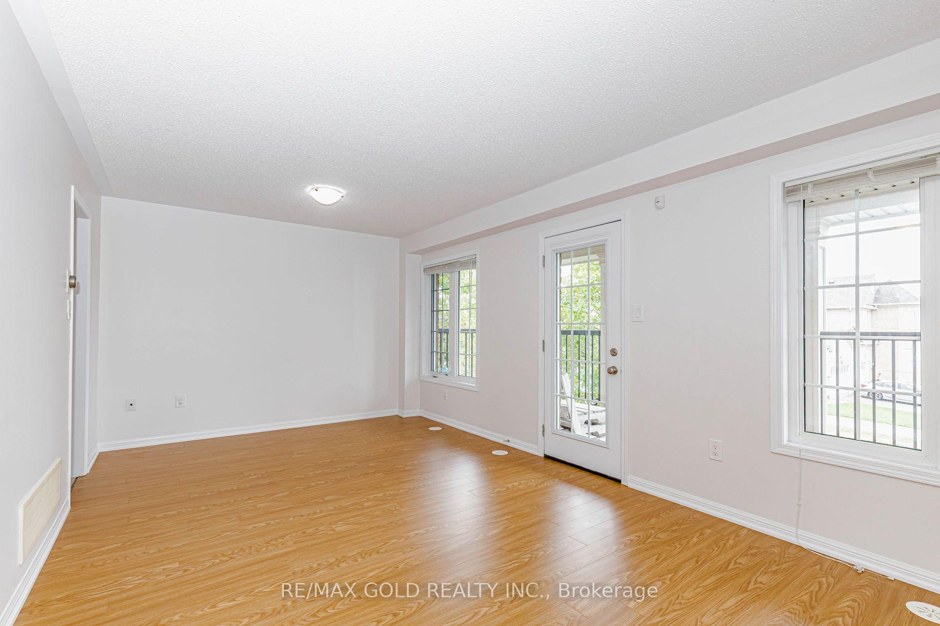 Photo 26 of 2486 William Jackson Drive, Pickering, Duffin Heights — HOMEH