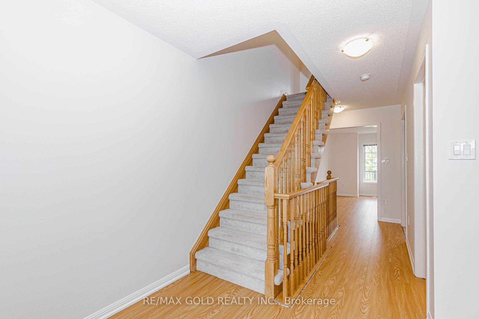 Photo 34 of 2486 William Jackson Drive, Pickering, Duffin Heights — HOMEH