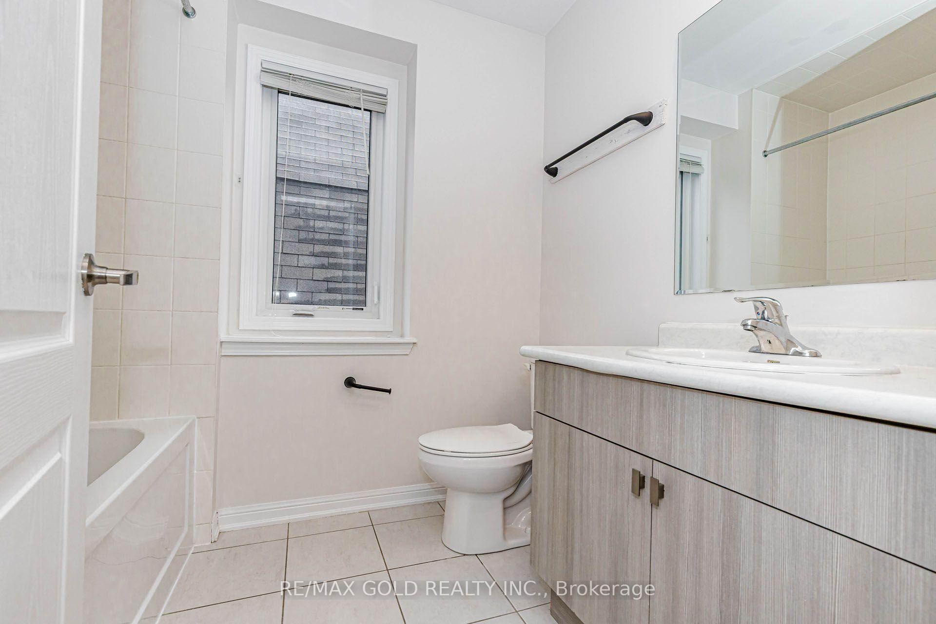 Photo 46 of 2486 William Jackson Drive, Pickering, Duffin Heights — HOMEH
