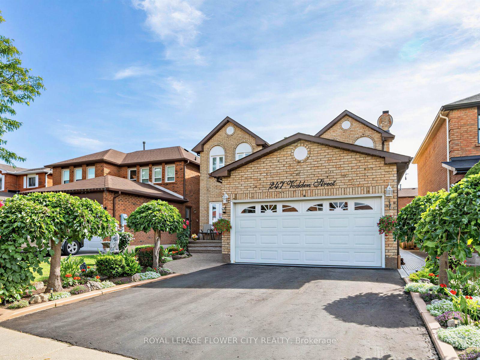 Photo 3 of 247 Vodden Street W, Brampton, Brampton West — HOMEH