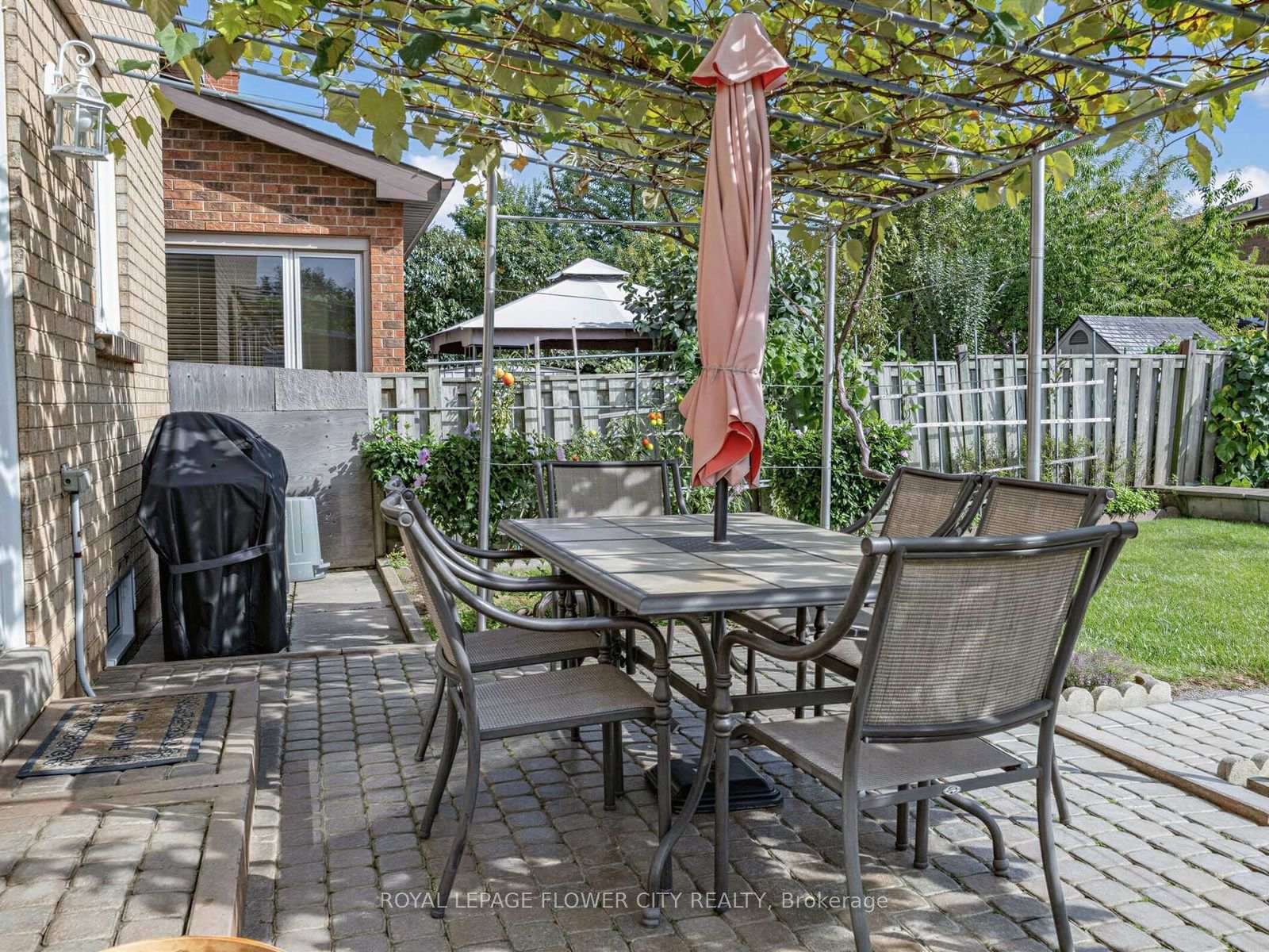 Photo 35 of 247 Vodden Street W, Brampton, Brampton West — HOMEH