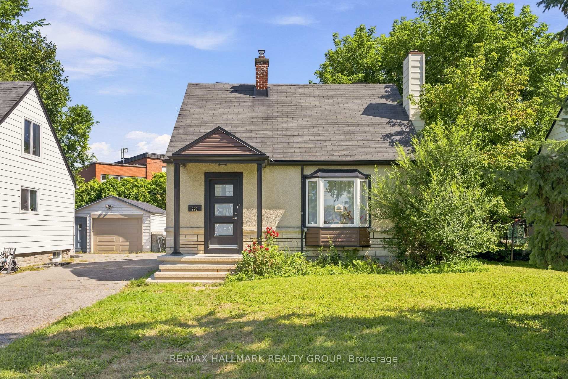 Photo 2 of 929 Merivale Road, Ottawa, Carlington — HOMEH