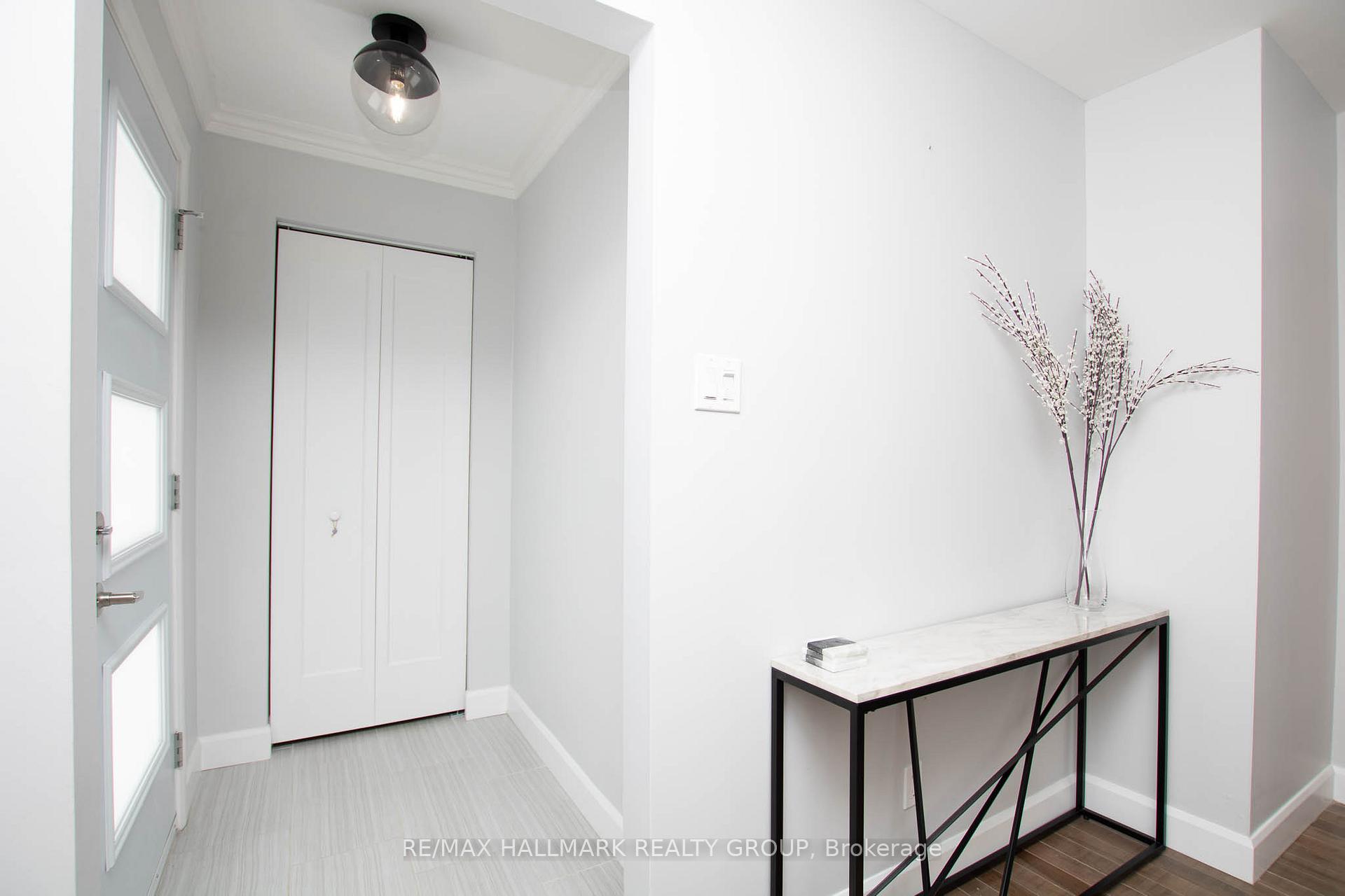 Photo 5 of 929 Merivale Road, Ottawa, Carlington — HOMEH