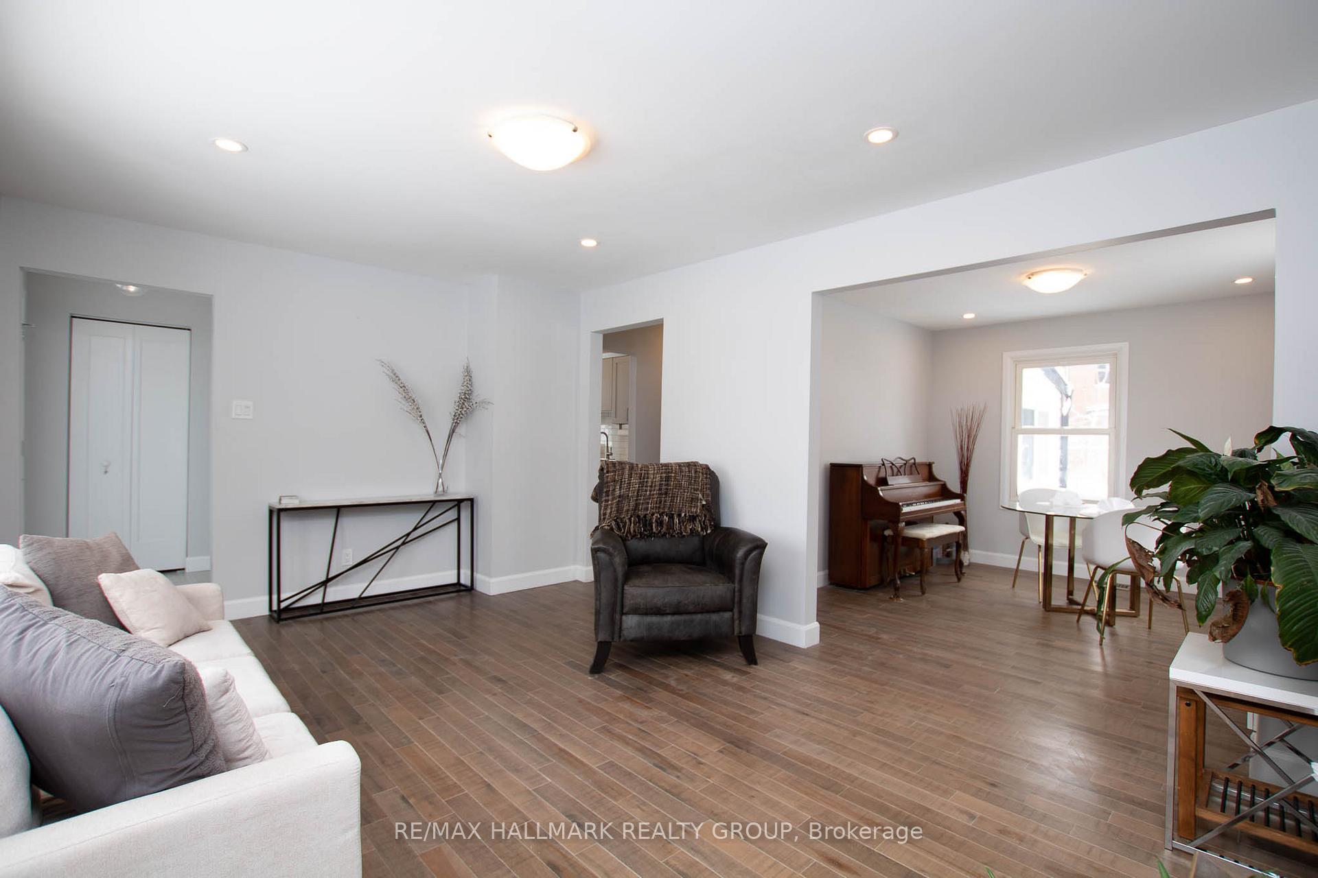 Photo 8 of 929 Merivale Road, Ottawa, Carlington — HOMEH