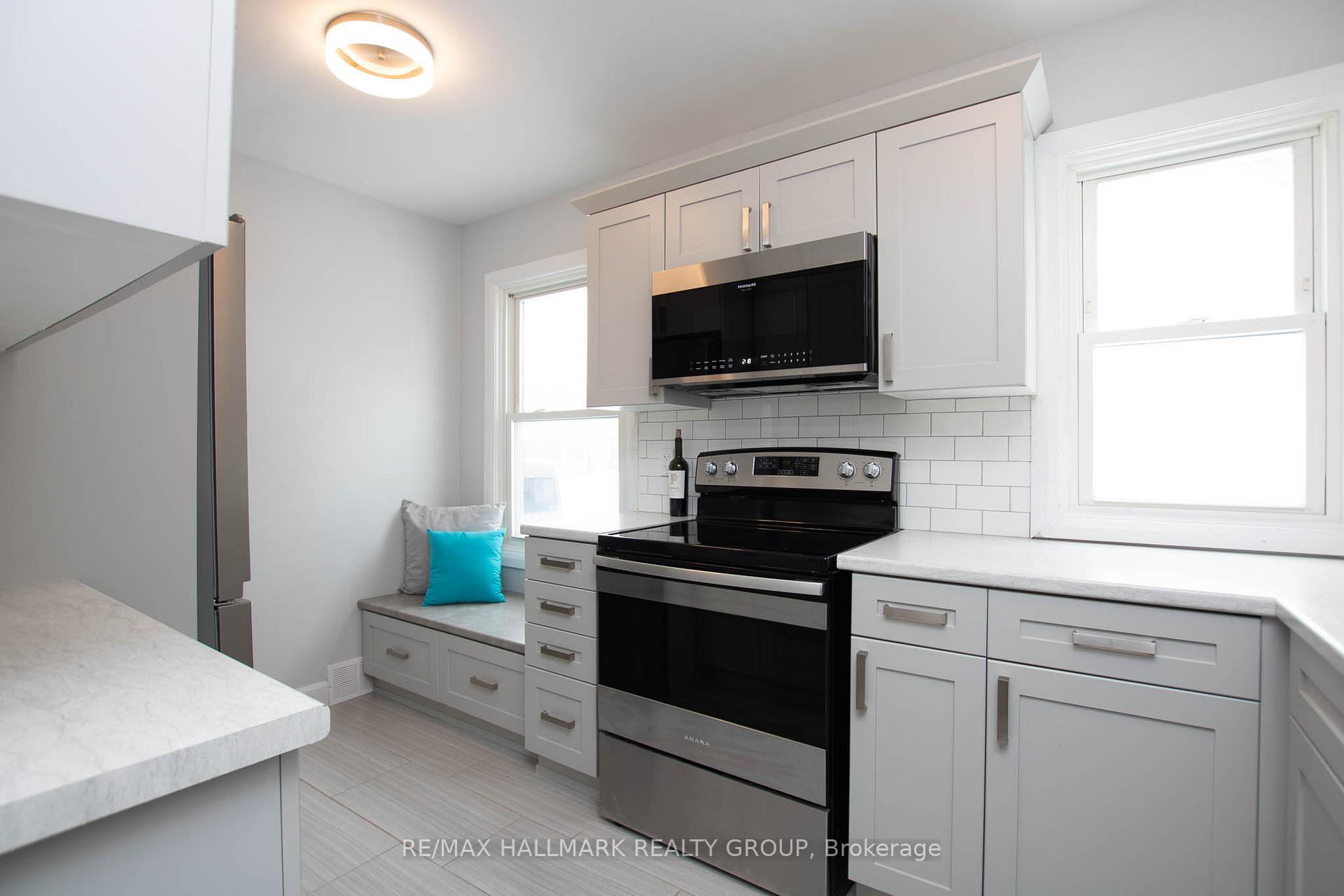 Photo 13 of 929 Merivale Road, Ottawa, Carlington — HOMEH