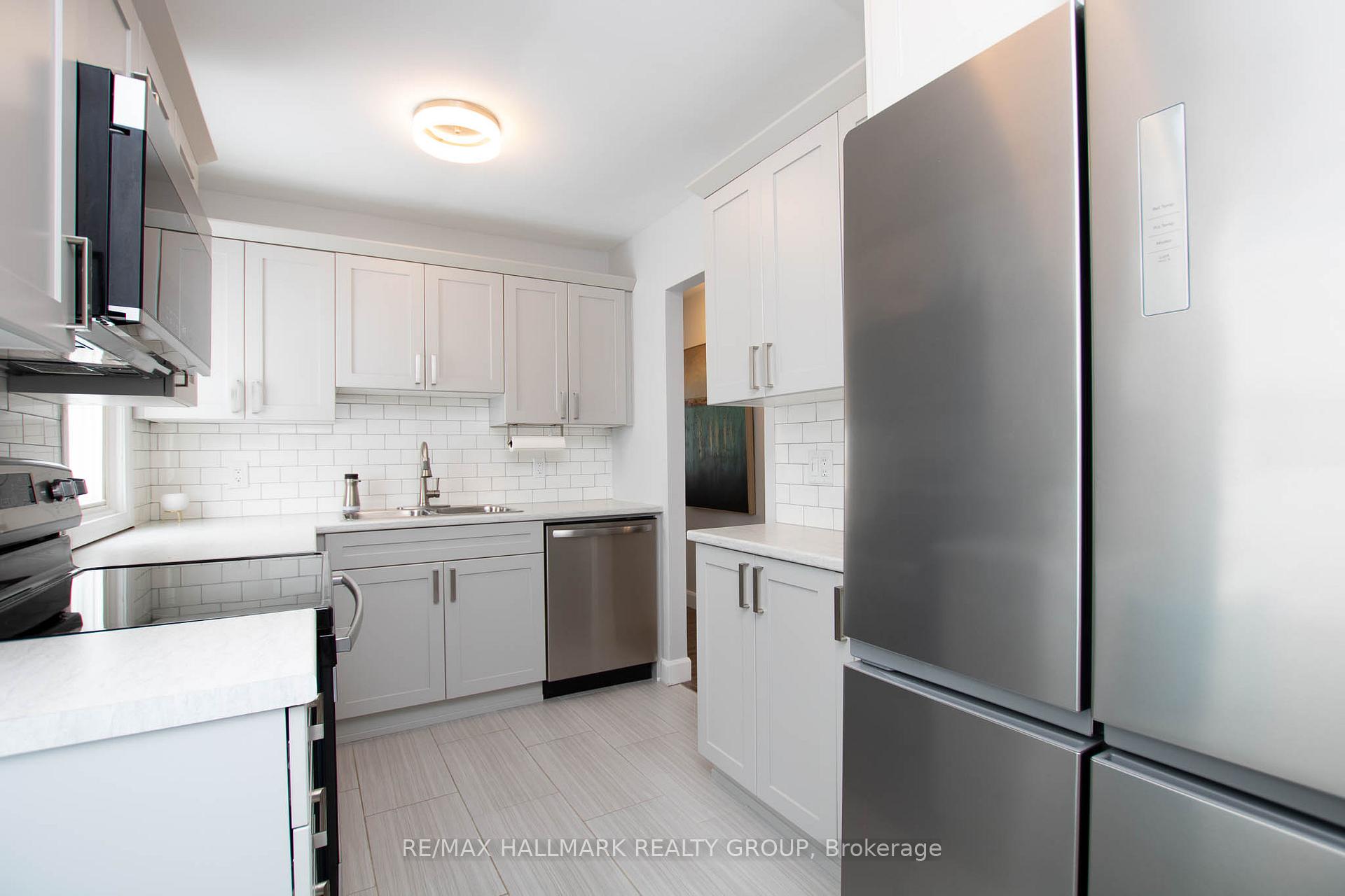 Photo 14 of 929 Merivale Road, Ottawa, Carlington — HOMEH