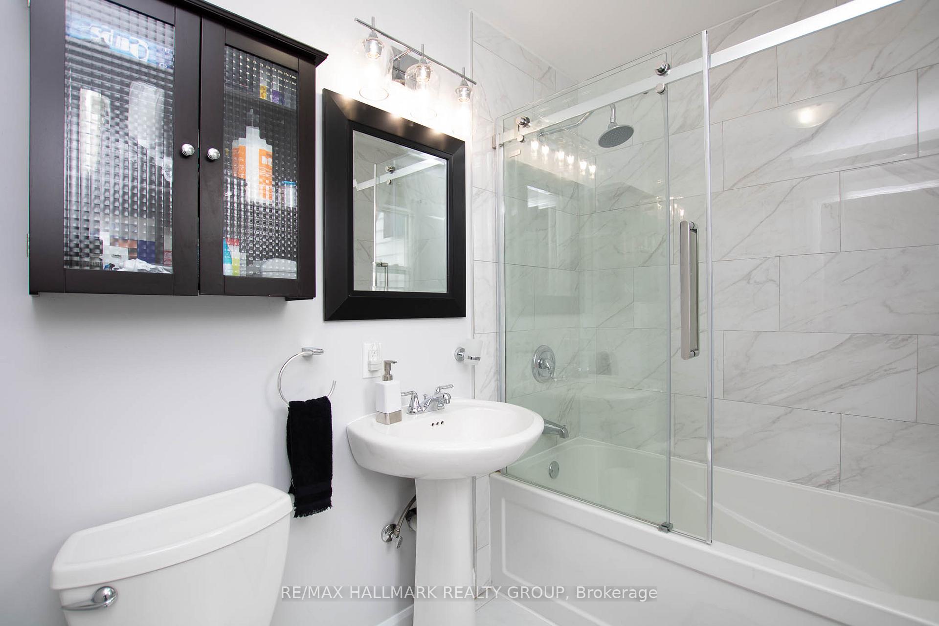 Photo 15 of 929 Merivale Road, Ottawa, Carlington — HOMEH