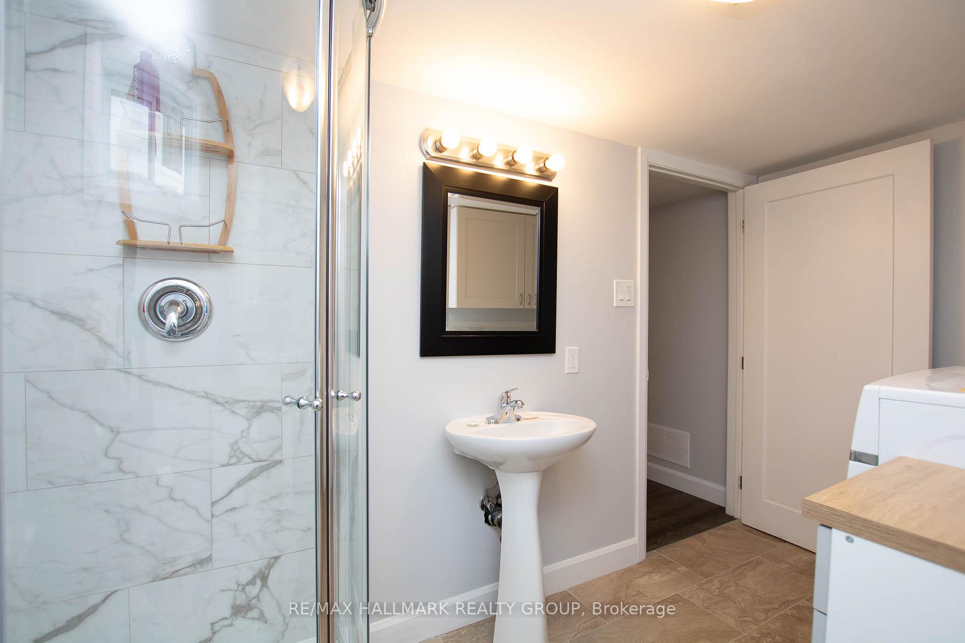 Photo 24 of 929 Merivale Road, Ottawa, Carlington — HOMEH