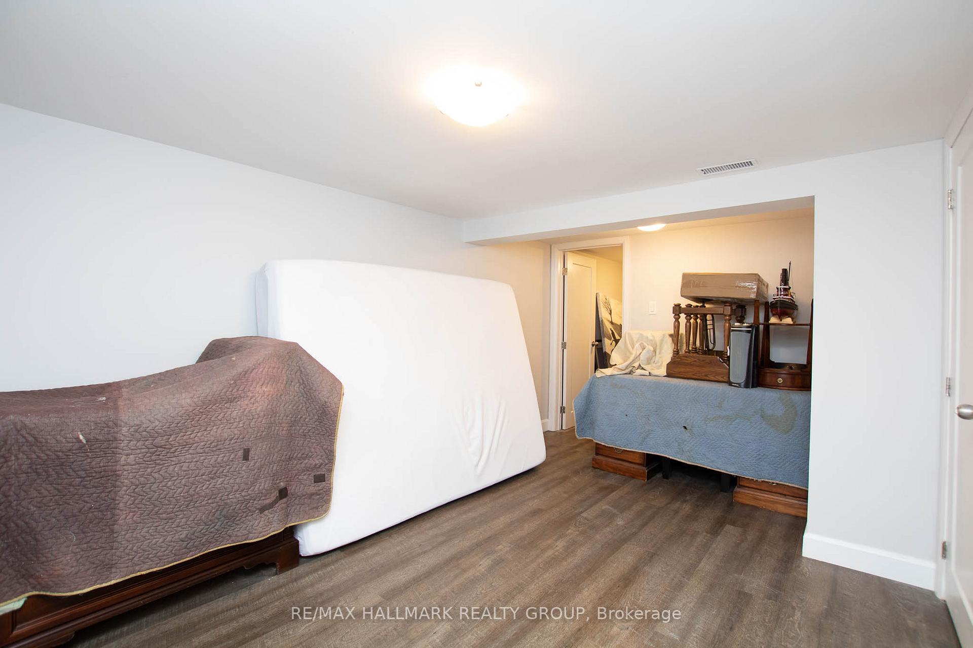 Photo 26 of 929 Merivale Road, Ottawa, Carlington — HOMEH