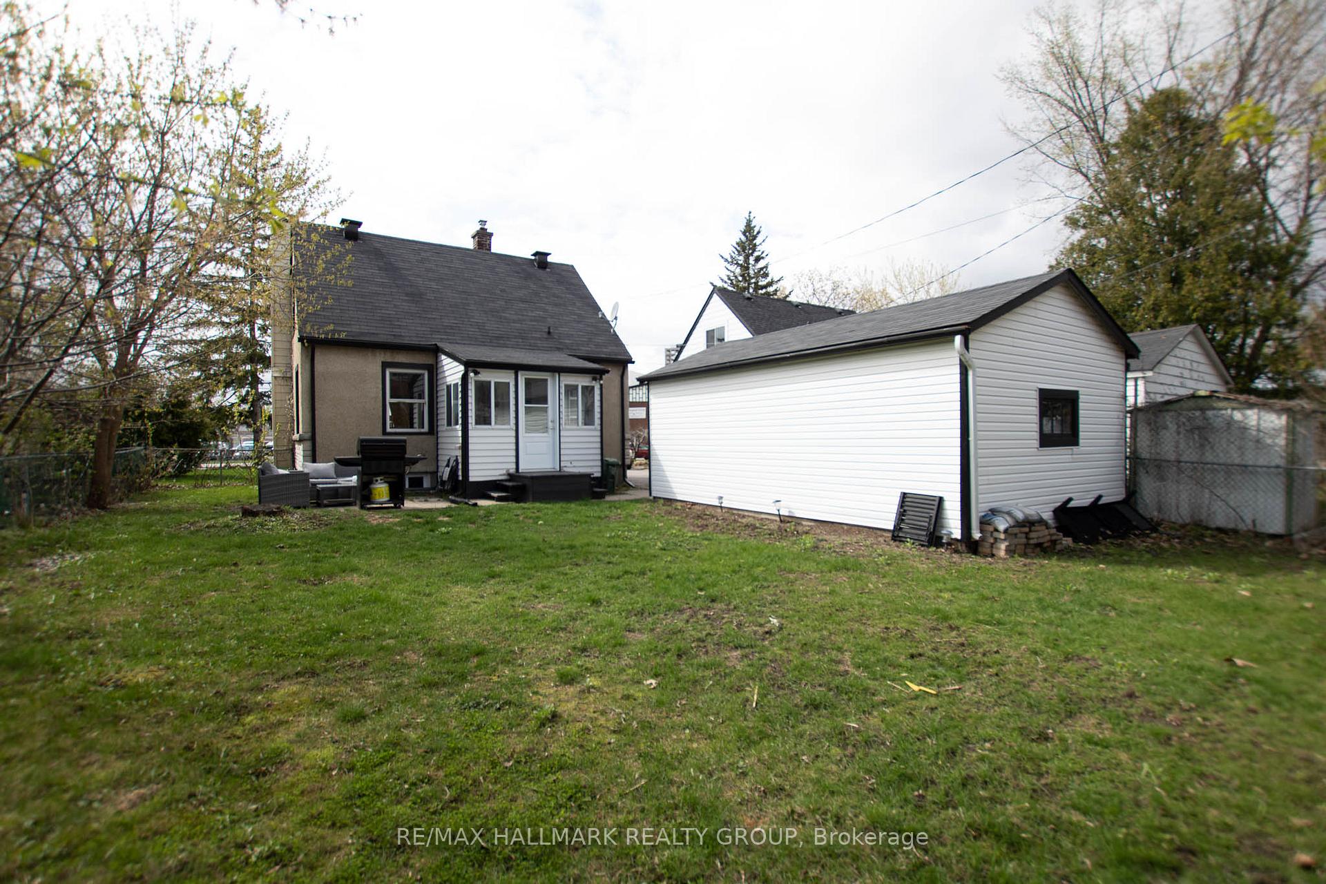 Photo 27 of 929 Merivale Road, Ottawa, Carlington — HOMEH