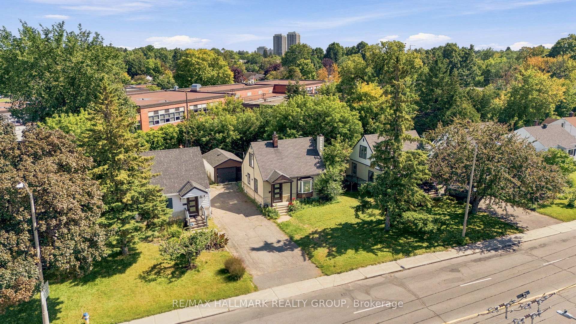 Photo 32 of 929 Merivale Road, Ottawa, Carlington — HOMEH