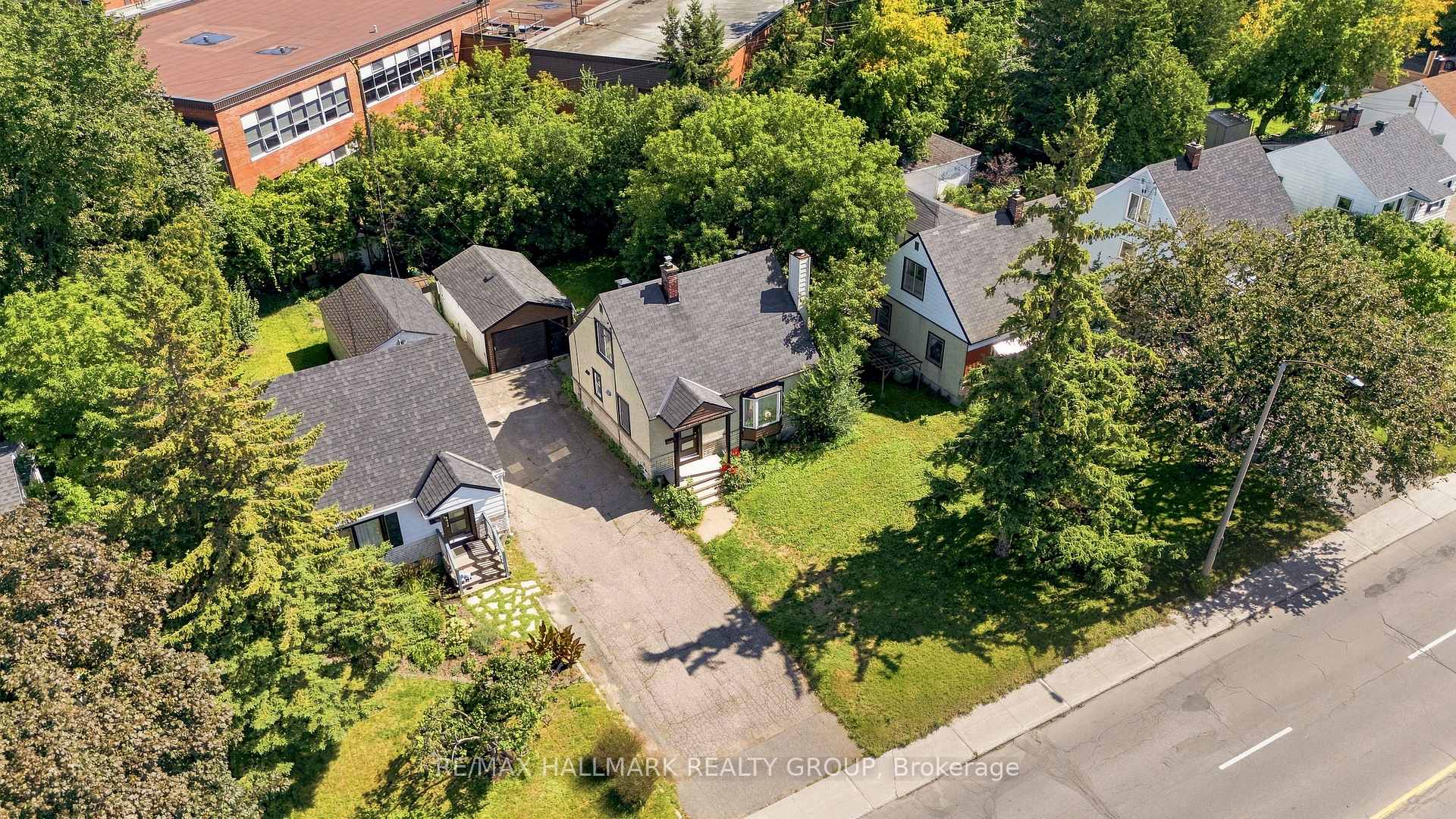 Photo 42 of 929 Merivale Road, Ottawa, Carlington — HOMEH