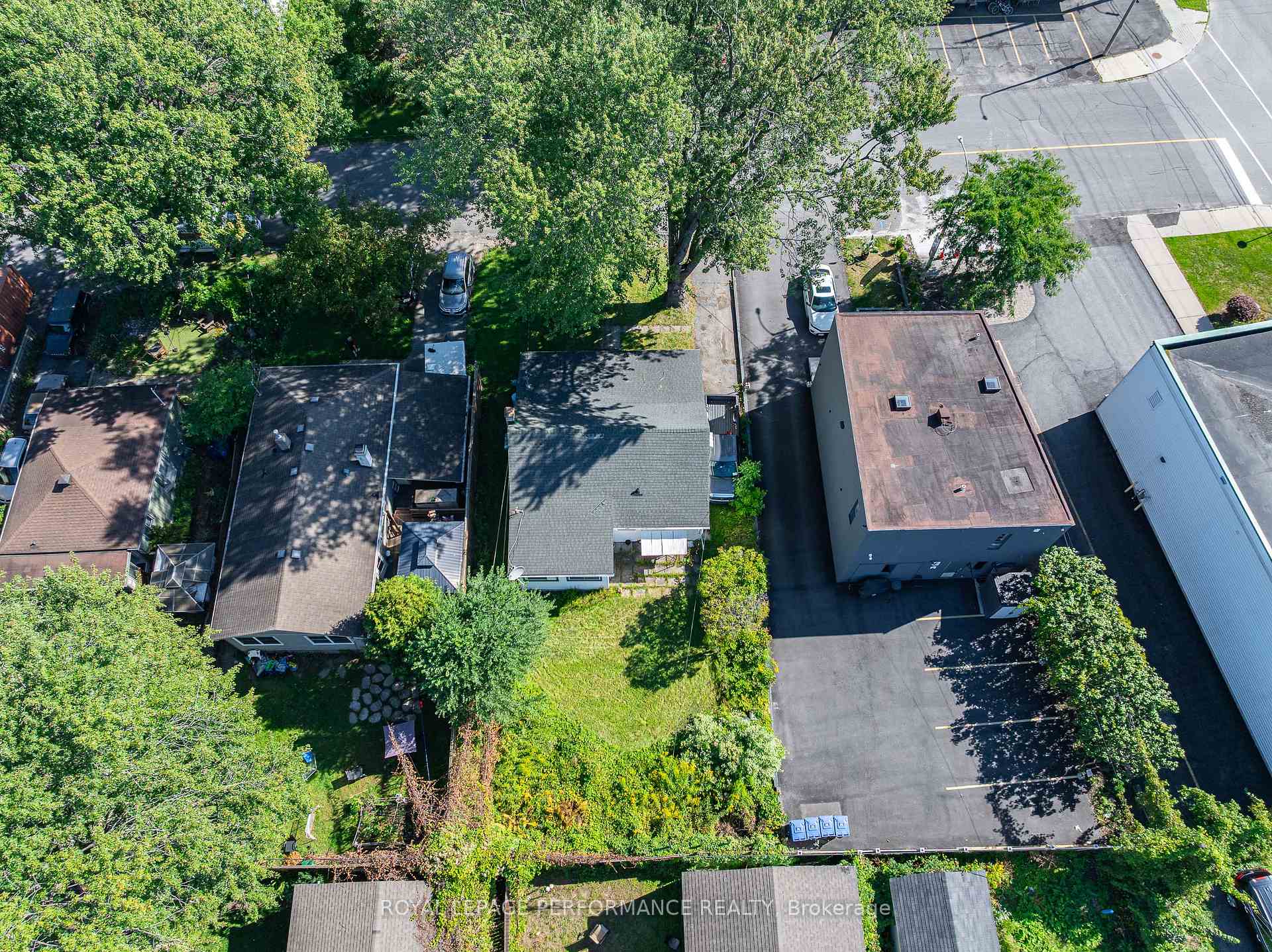 Photo 4 of 98 Boyce Avenue, Ottawa, Britannia — HOMEH