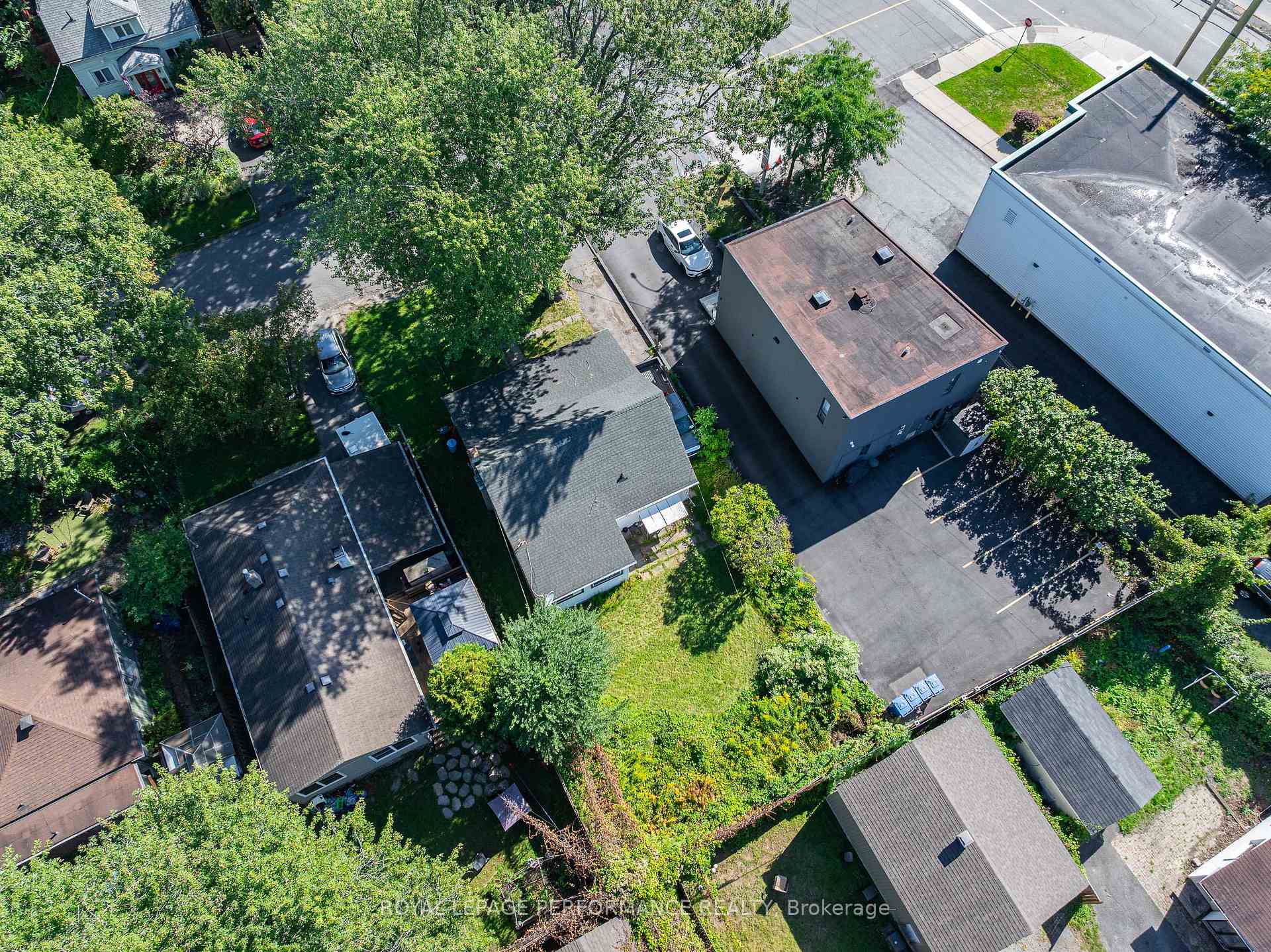 Photo 5 of 98 Boyce Avenue, Ottawa, Britannia — HOMEH