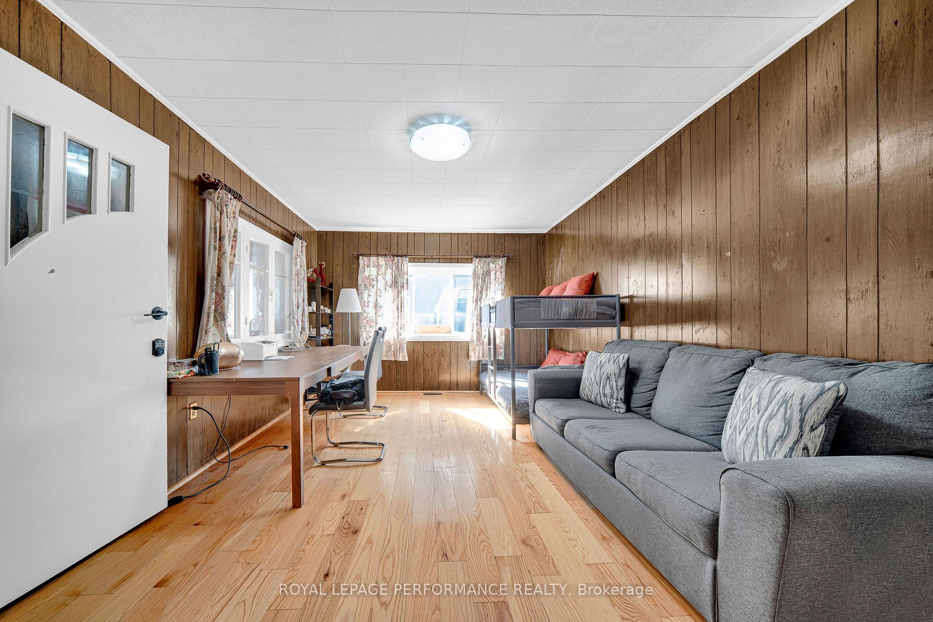 Photo 23 of 98 Boyce Avenue, Ottawa, Britannia — HOMEH