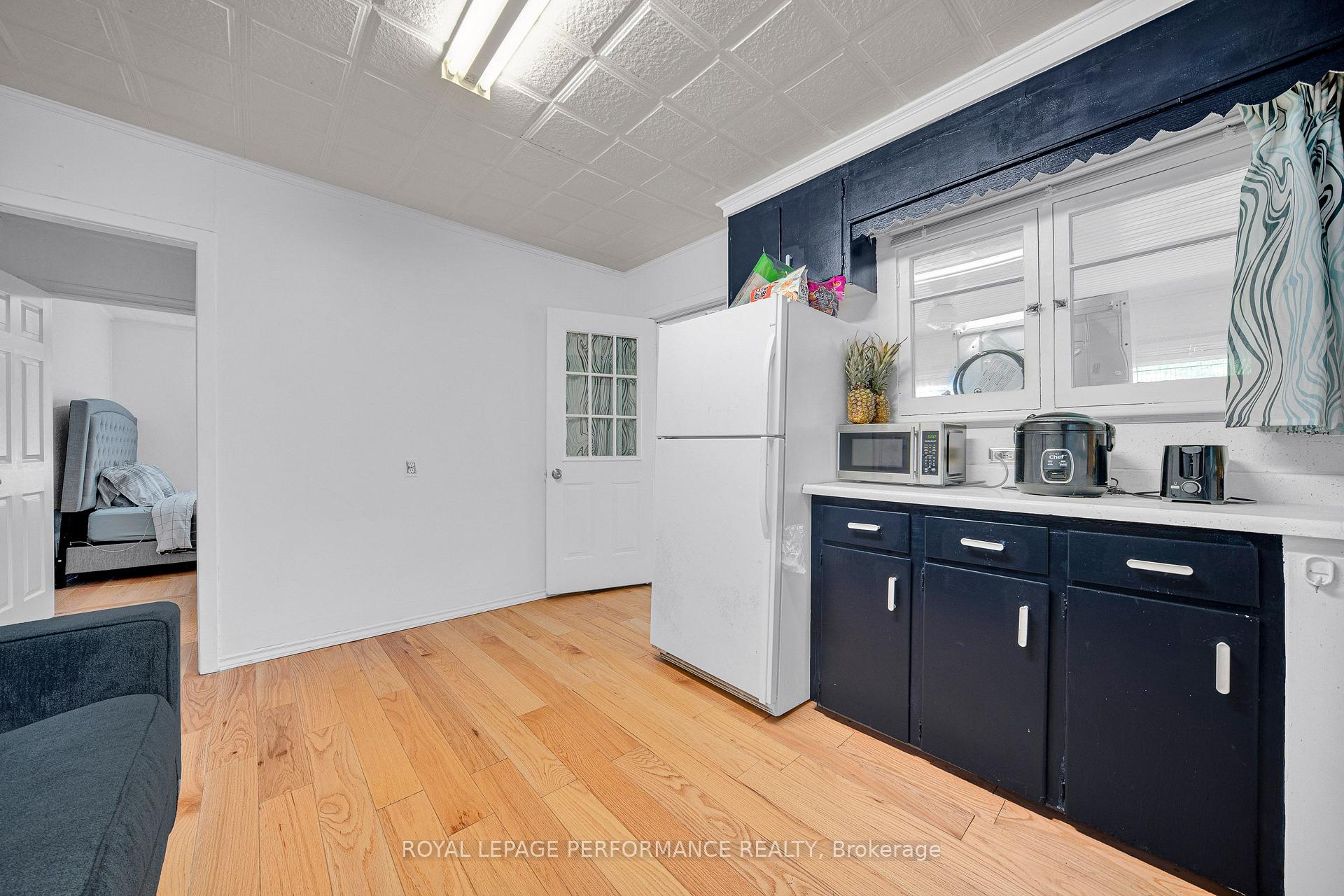 Photo 29 of 98 Boyce Avenue, Ottawa, Britannia — HOMEH