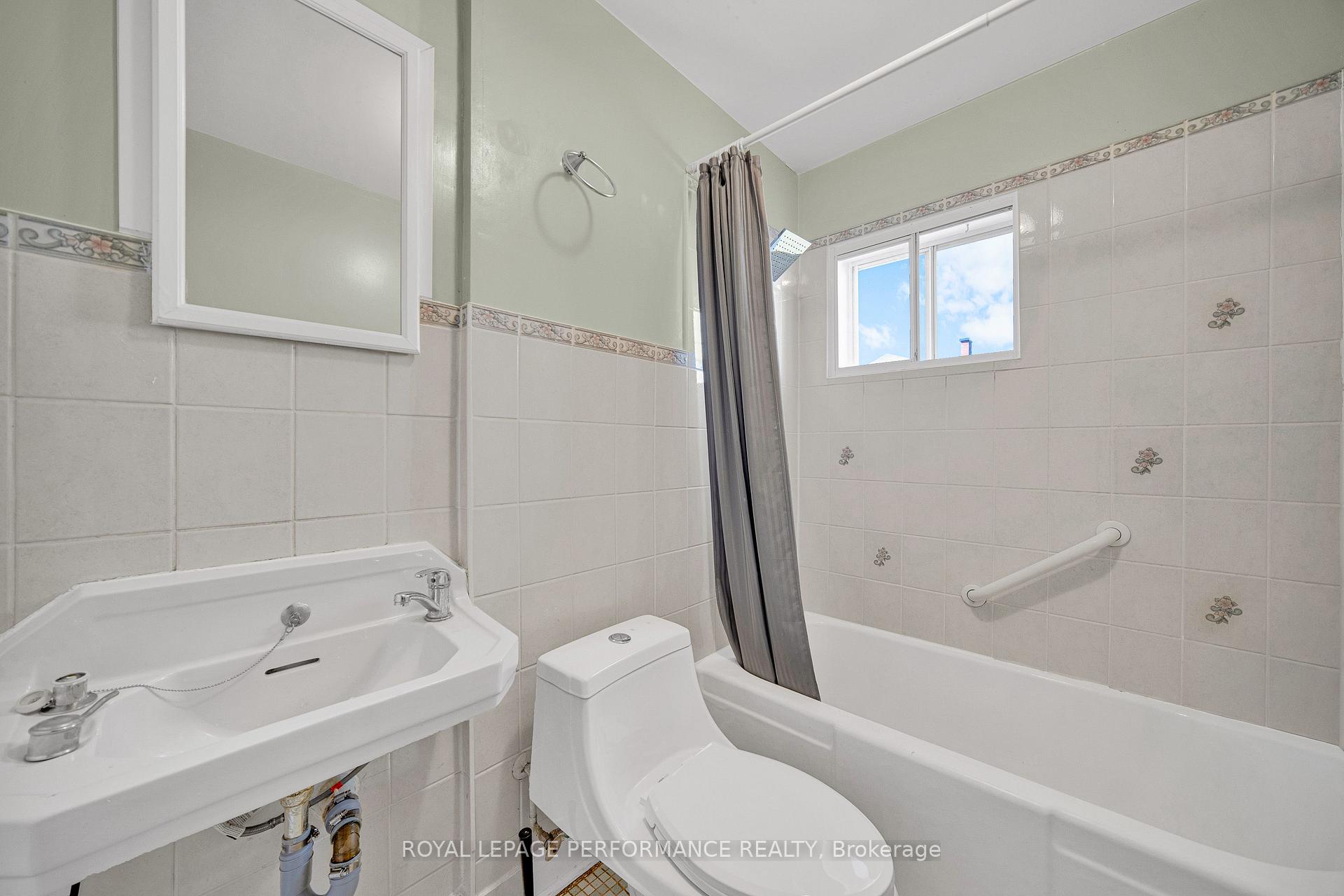 Photo 30 of 98 Boyce Avenue, Ottawa, Britannia — HOMEH