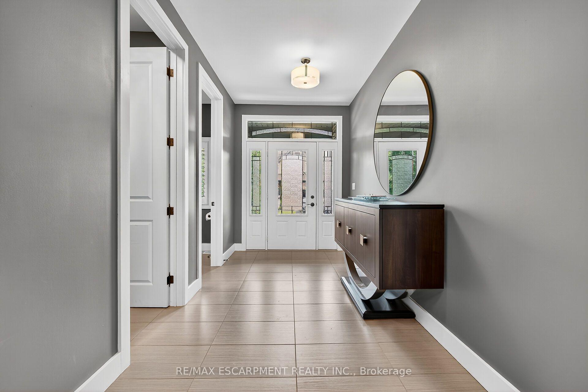 Photo 4 of 24 Chestnut Drive, Guelph/Eramosa, Rockwood — HOMEH