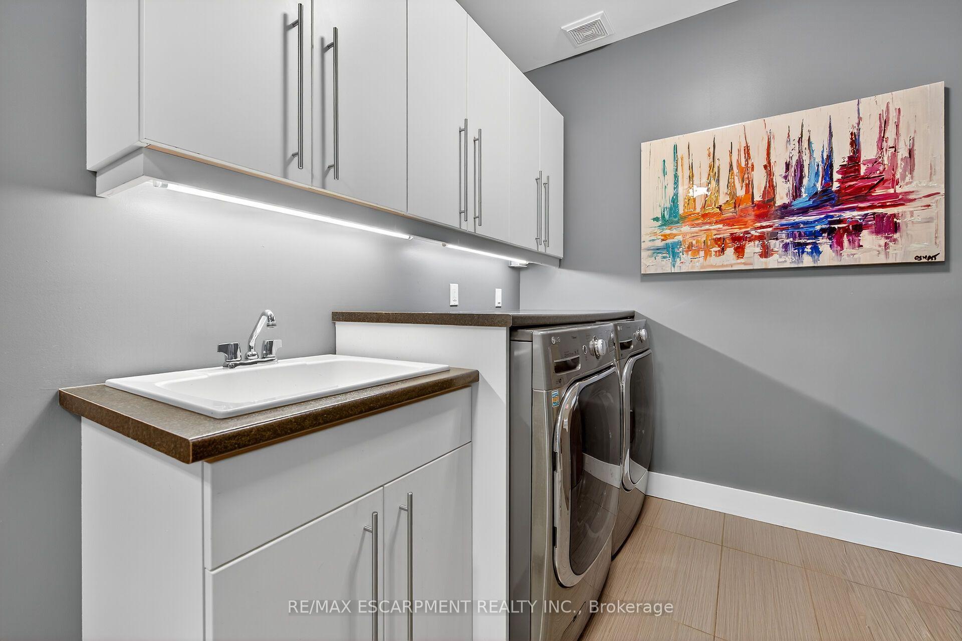 Photo 19 of 24 Chestnut Drive, Guelph/Eramosa, Rockwood — HOMEH