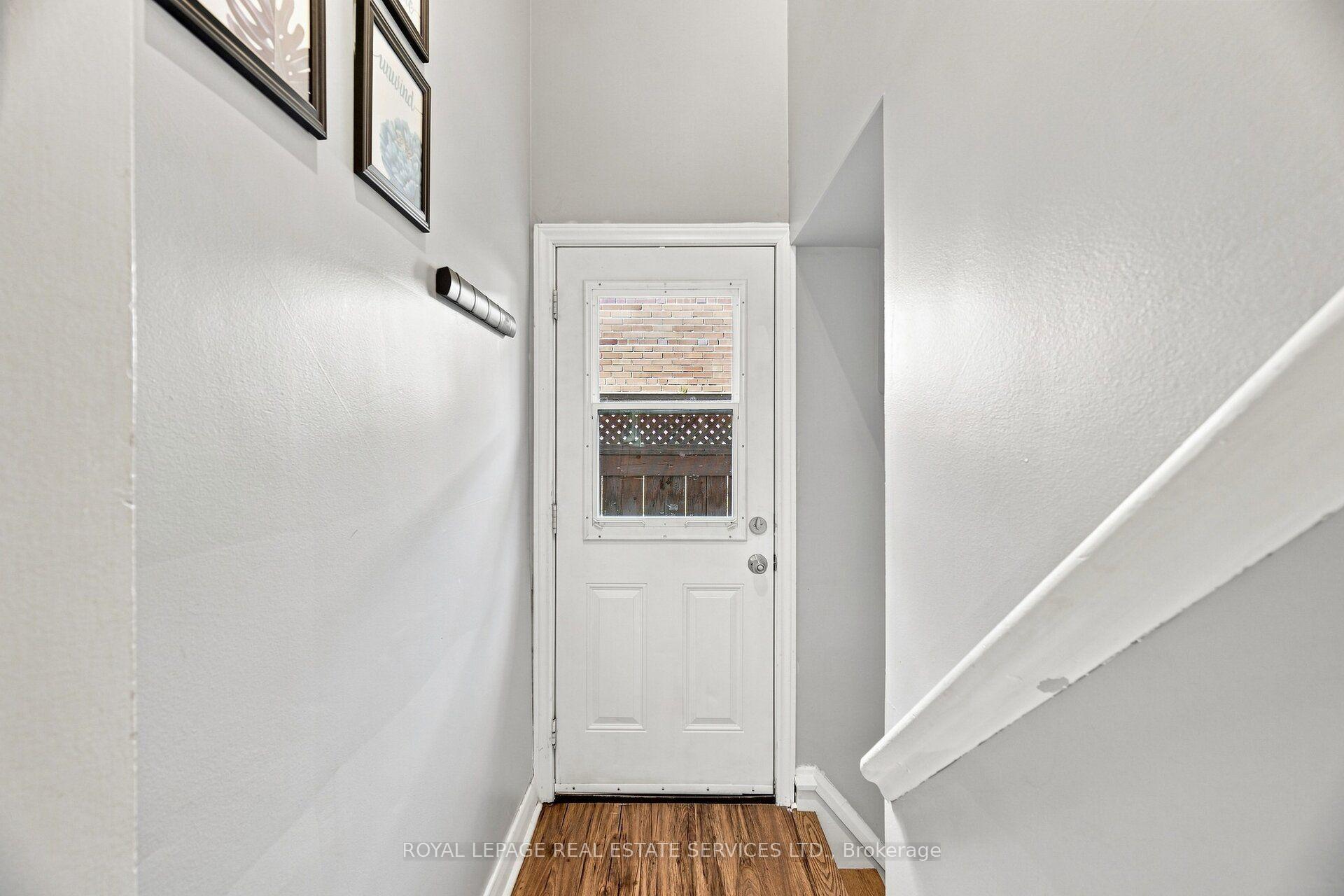 Photo 26 of 15 Velma Drive, Etobicoke, Stonegate-Queensway — HOMEH