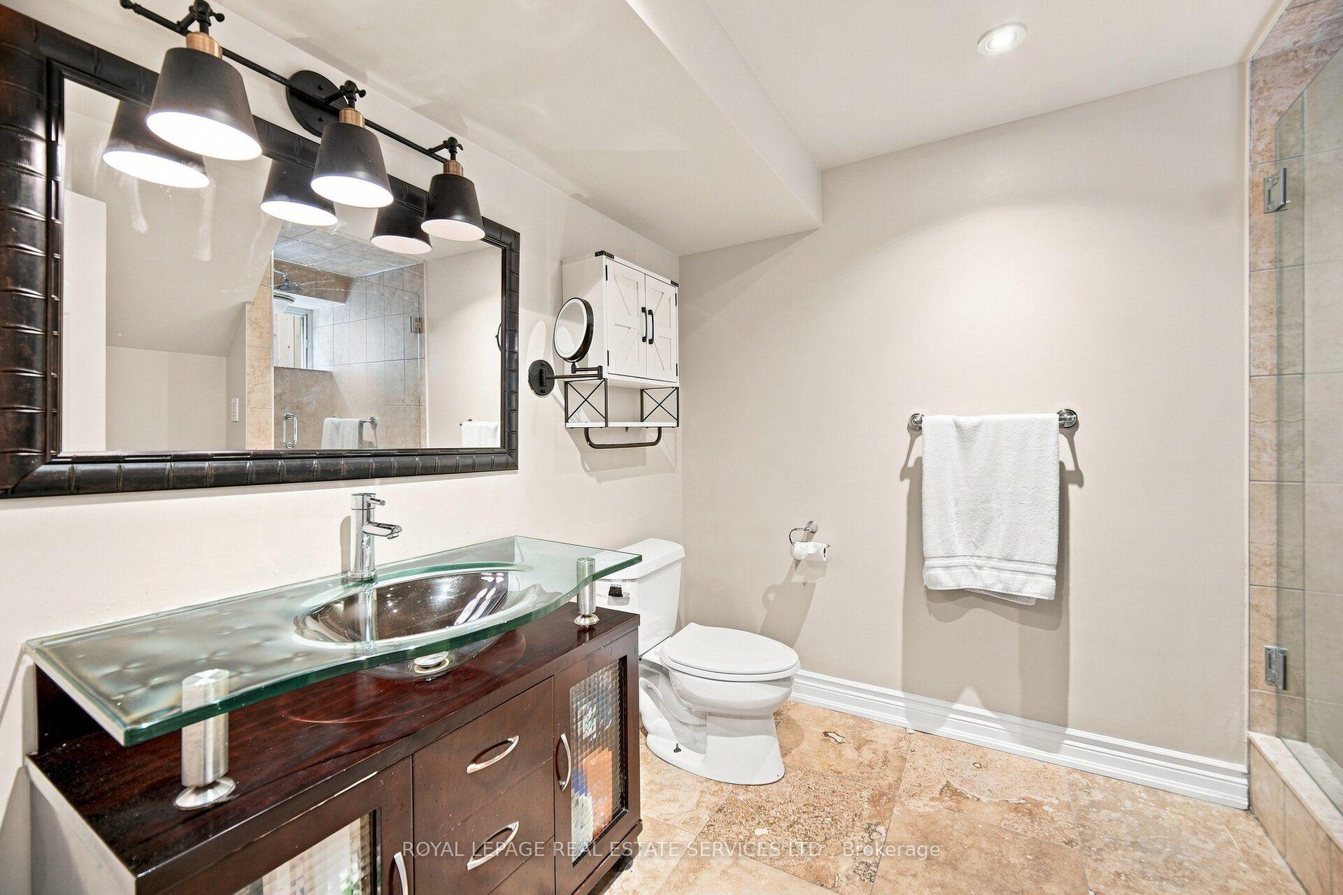 Photo 38 of 15 Velma Drive, Etobicoke, Stonegate-Queensway — HOMEH
