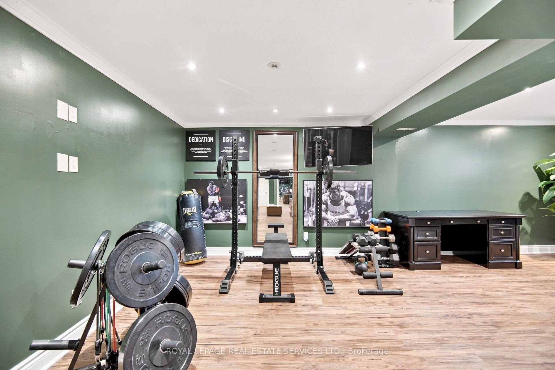 Photo 32 of 15 Velma Drive, Etobicoke, Stonegate-Queensway — HOMEH