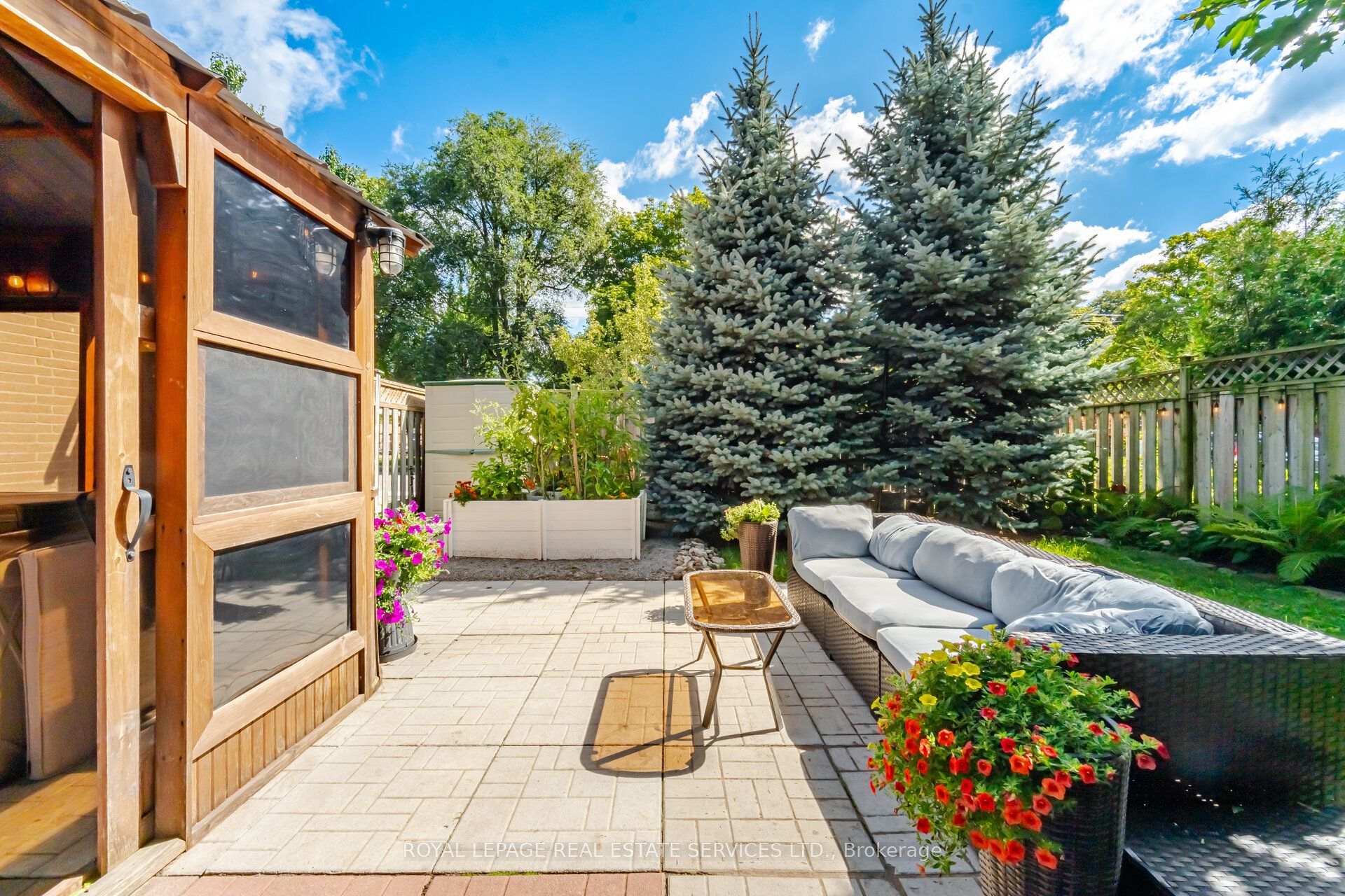 Photo 42 of 15 Velma Drive, Etobicoke, Stonegate-Queensway — HOMEH