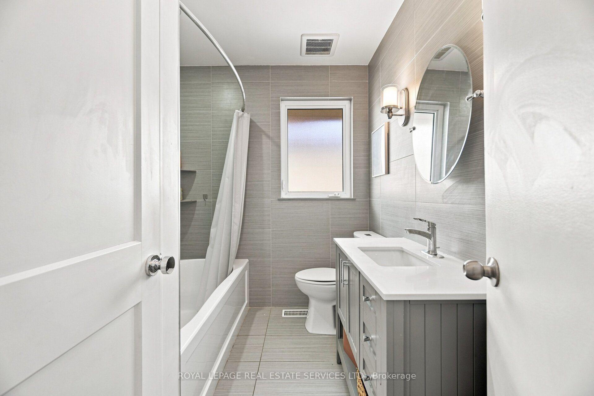 Photo 25 of 15 Velma Drive, Etobicoke, Stonegate-Queensway — HOMEH
