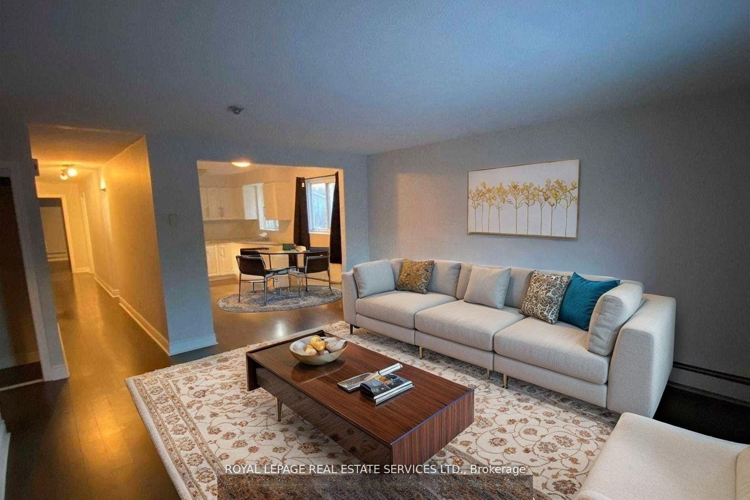 Photo 3 of Unit 4, 10 Main Street S, Halton Hills, Georgetown — HOMEH