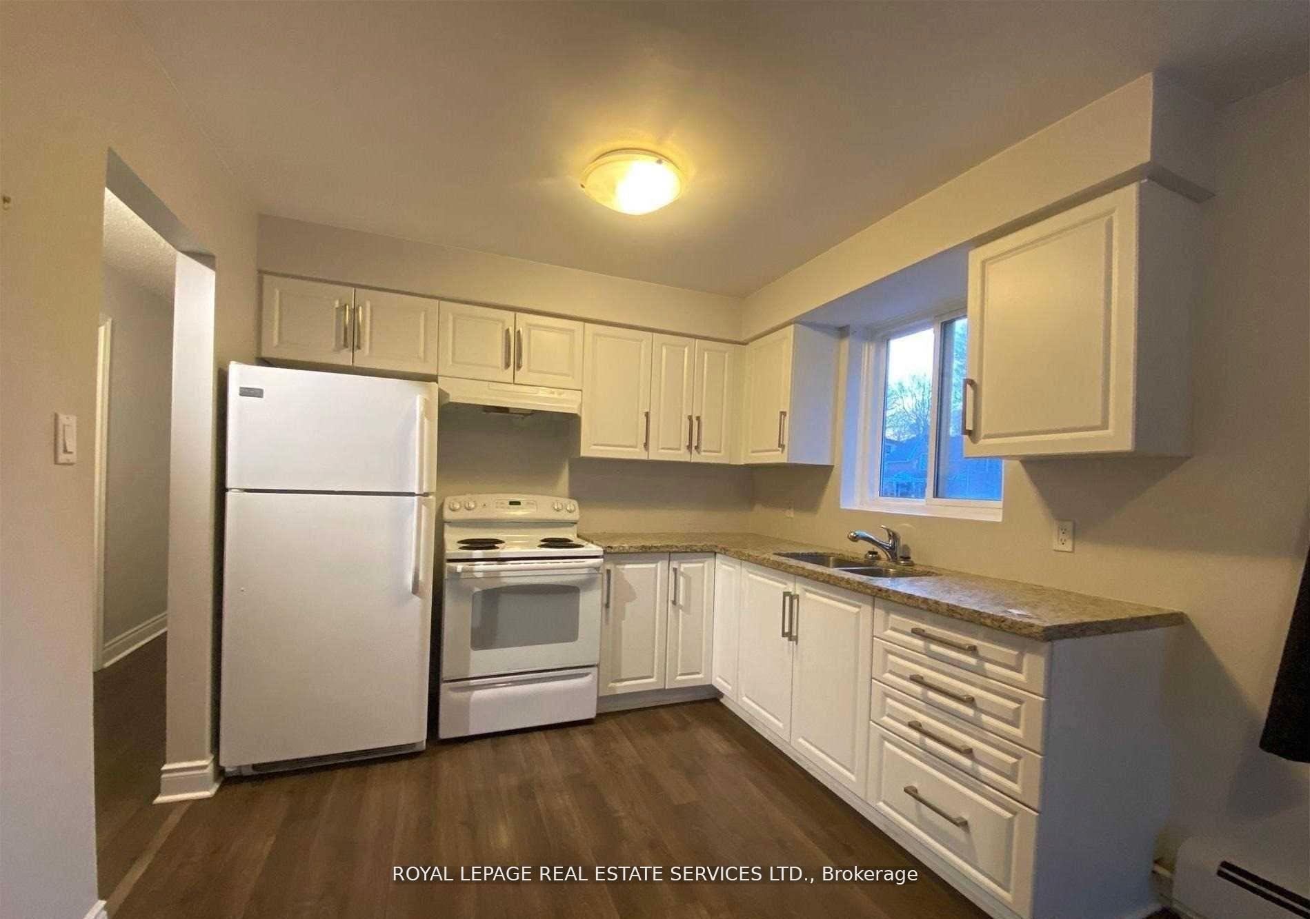 Photo 8 of Unit 4, 10 Main Street S, Halton Hills, Georgetown — HOMEH