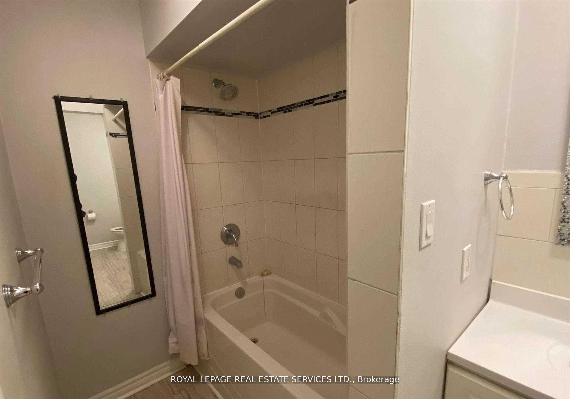 Photo 15 of Unit 4, 10 Main Street S, Halton Hills, Georgetown — HOMEH