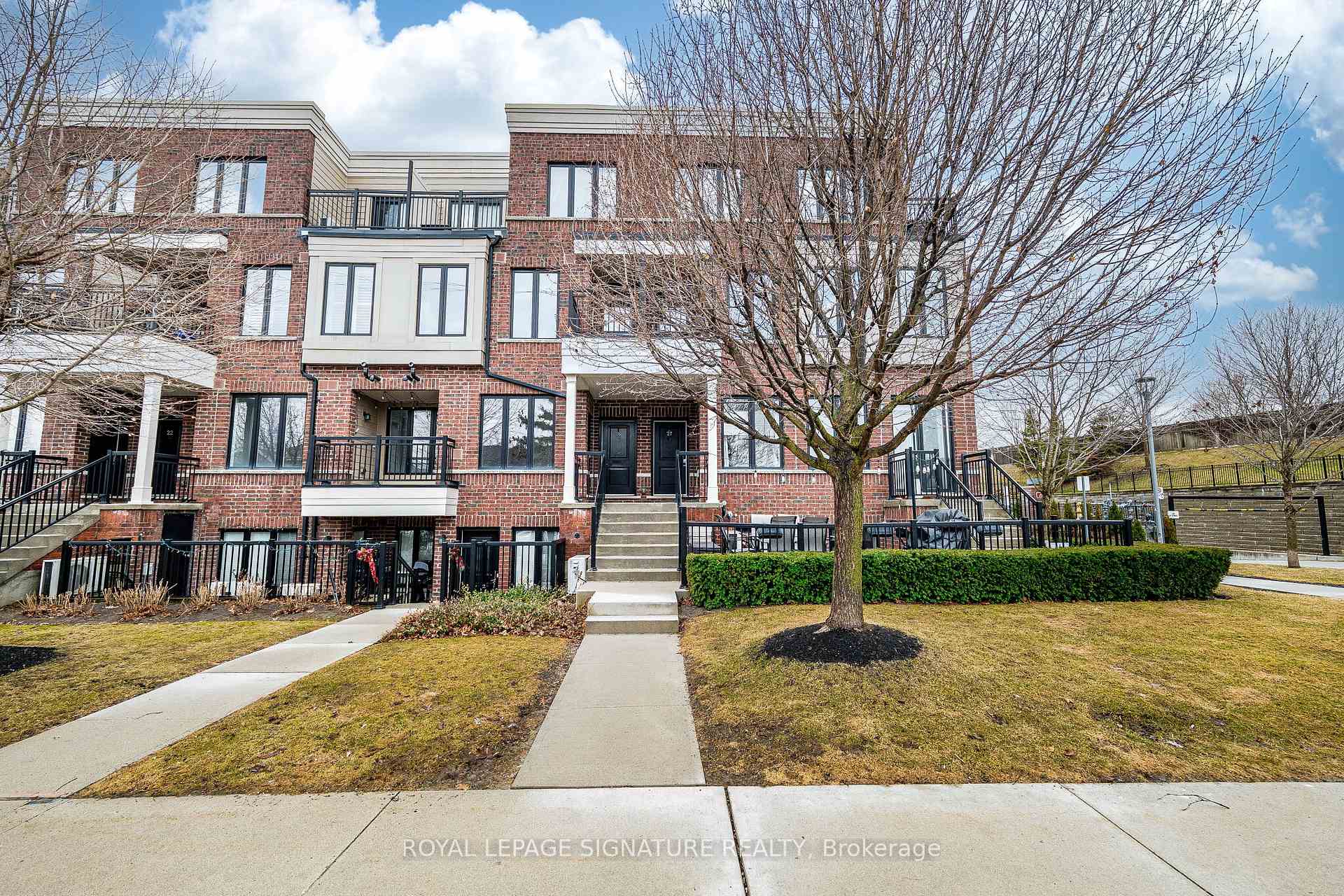Photo of Unit 27, 120 Twenty Fourth Street