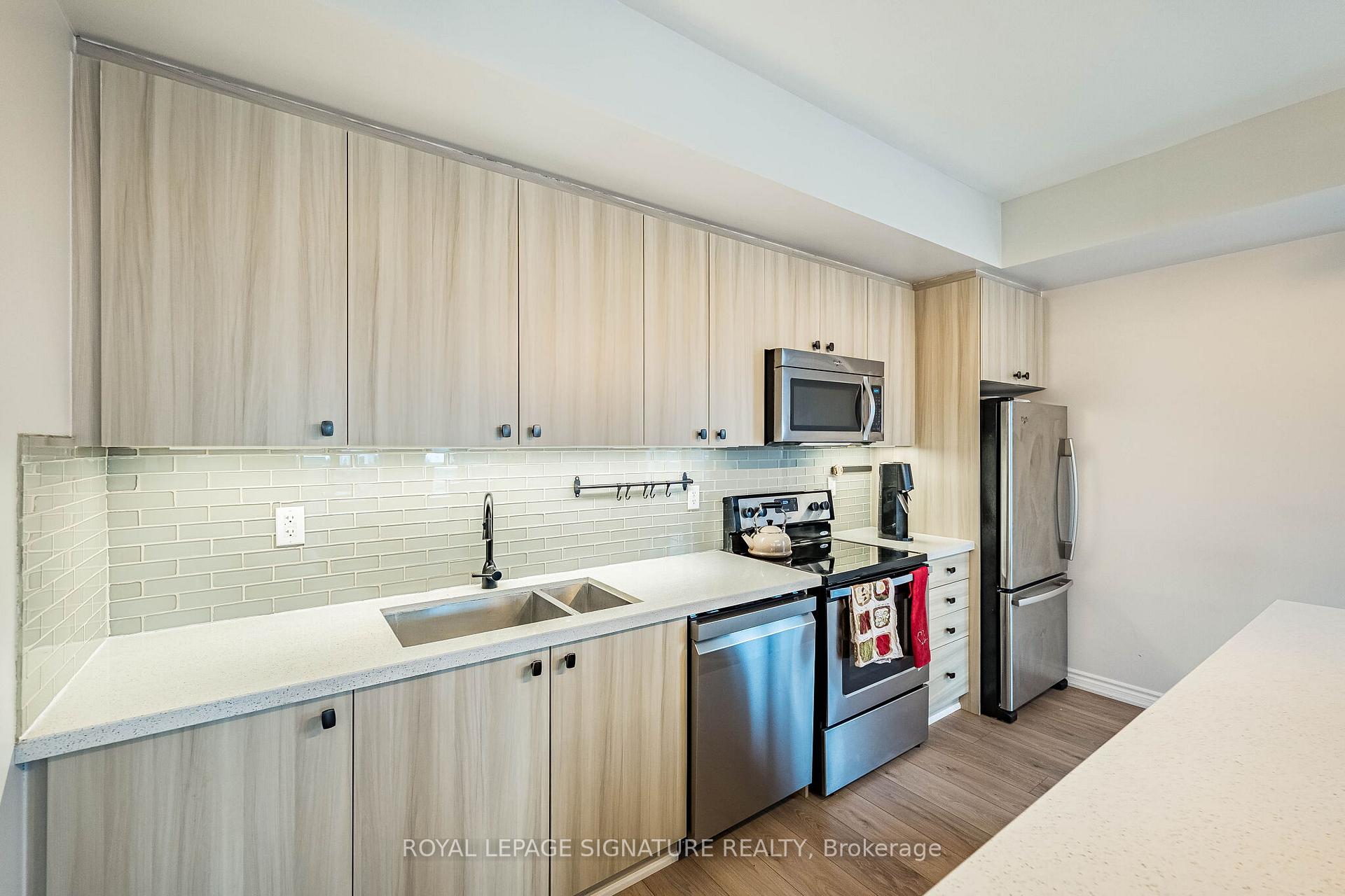 Photo 19 of Unit 27, 120 Twenty Fourth Street, Etobicoke, Long Branch — HOMEH