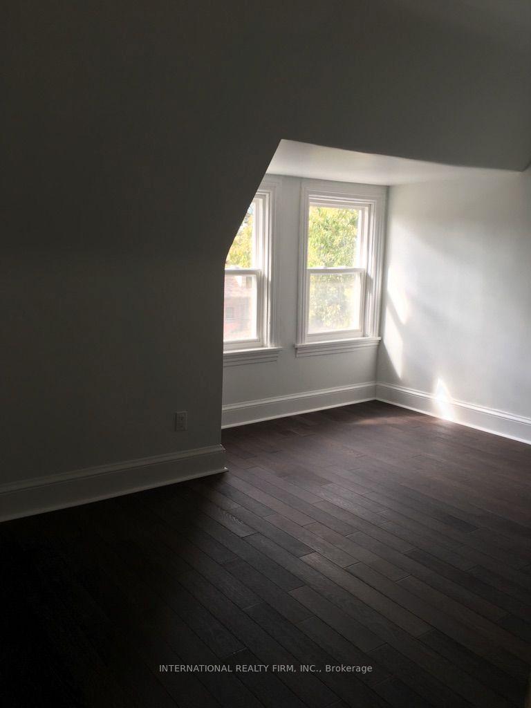 Photo 11 of Unit 2, 161 Montrose Avenue, Toronto, Trinity-Bellwoods — HOMEH