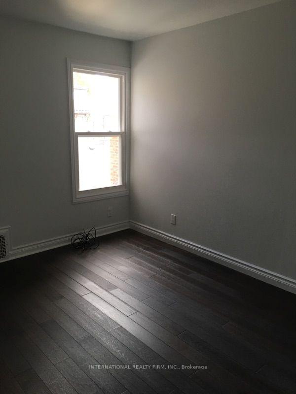Photo 13 of Unit 2, 161 Montrose Avenue, Toronto, Trinity-Bellwoods — HOMEH