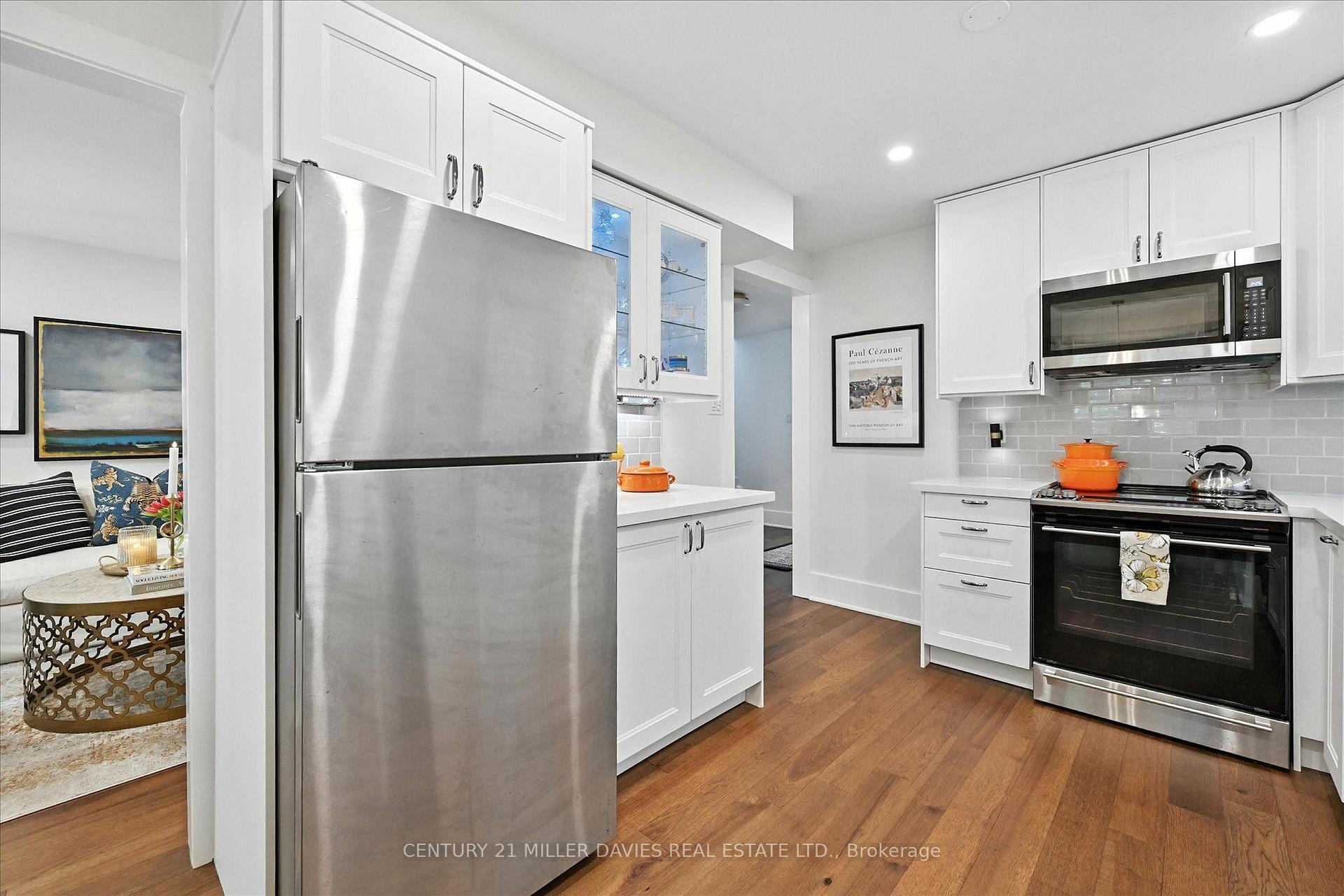 Photo 12 of Unit 3, 445 Woodview Road, Burlington, Roseland — HOMEH