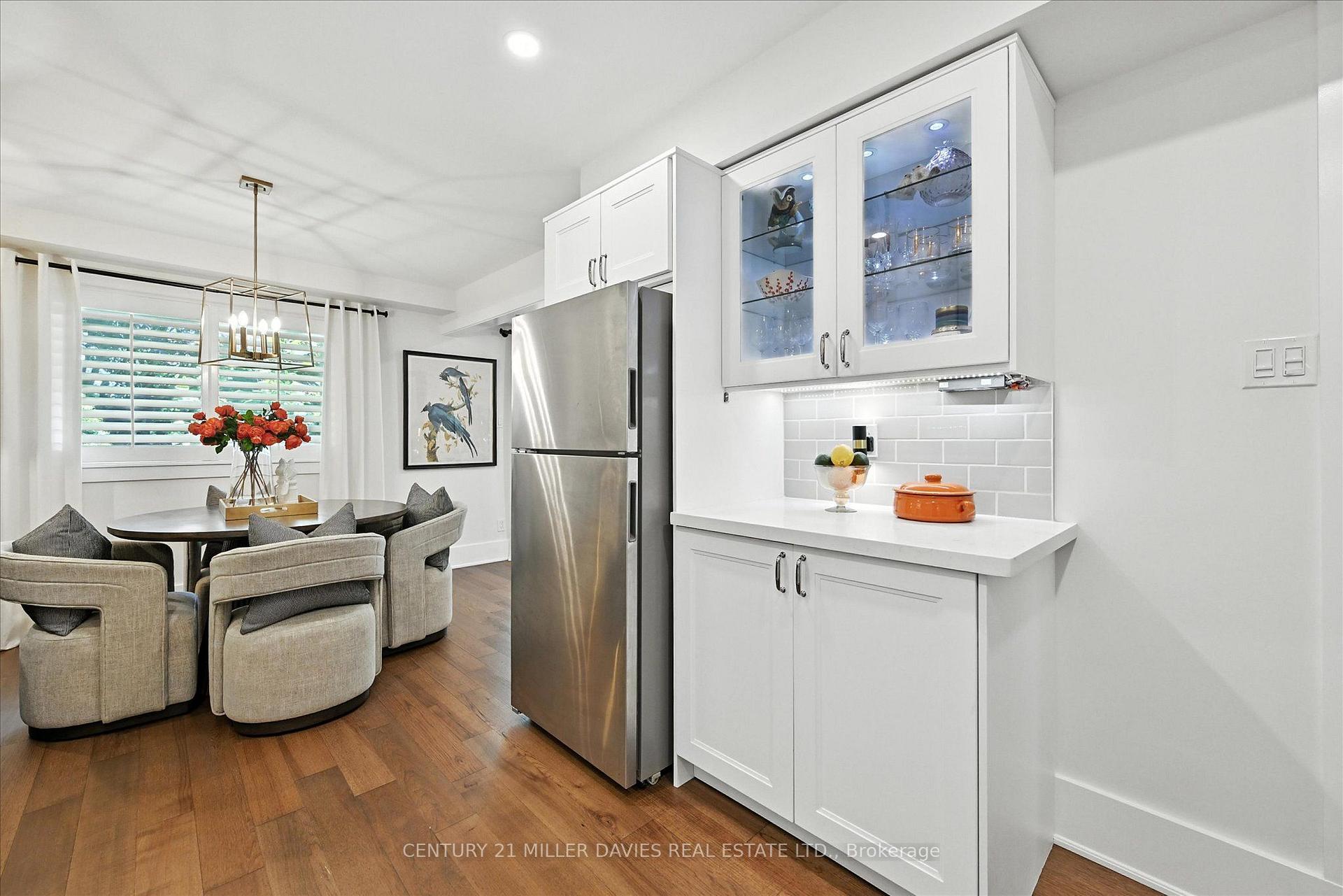 Photo 13 of Unit 3, 445 Woodview Road, Burlington, Roseland — HOMEH