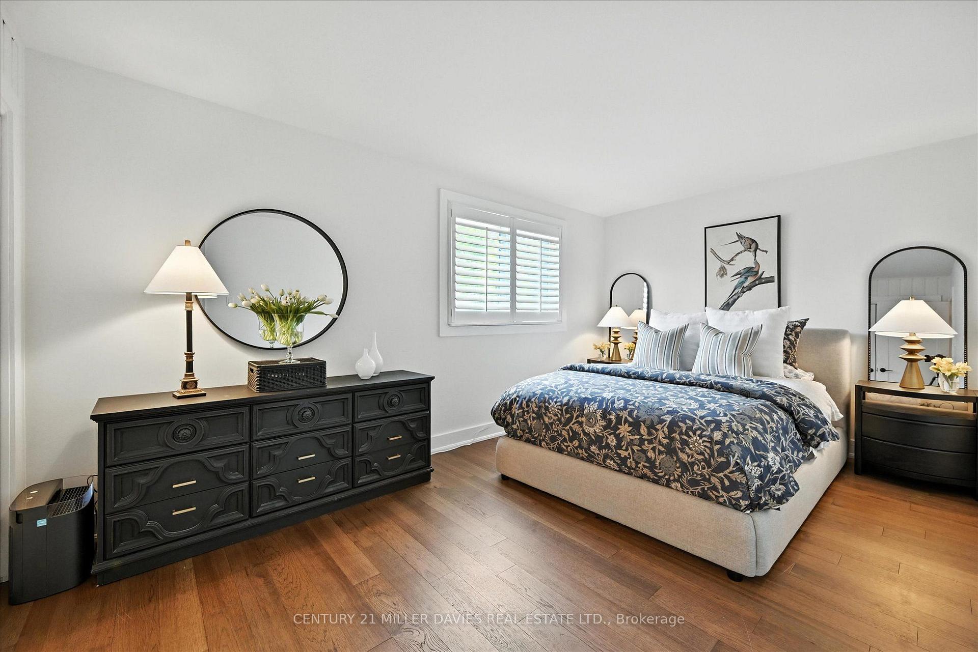 Photo 18 of Unit 3, 445 Woodview Road, Burlington, Roseland — HOMEH