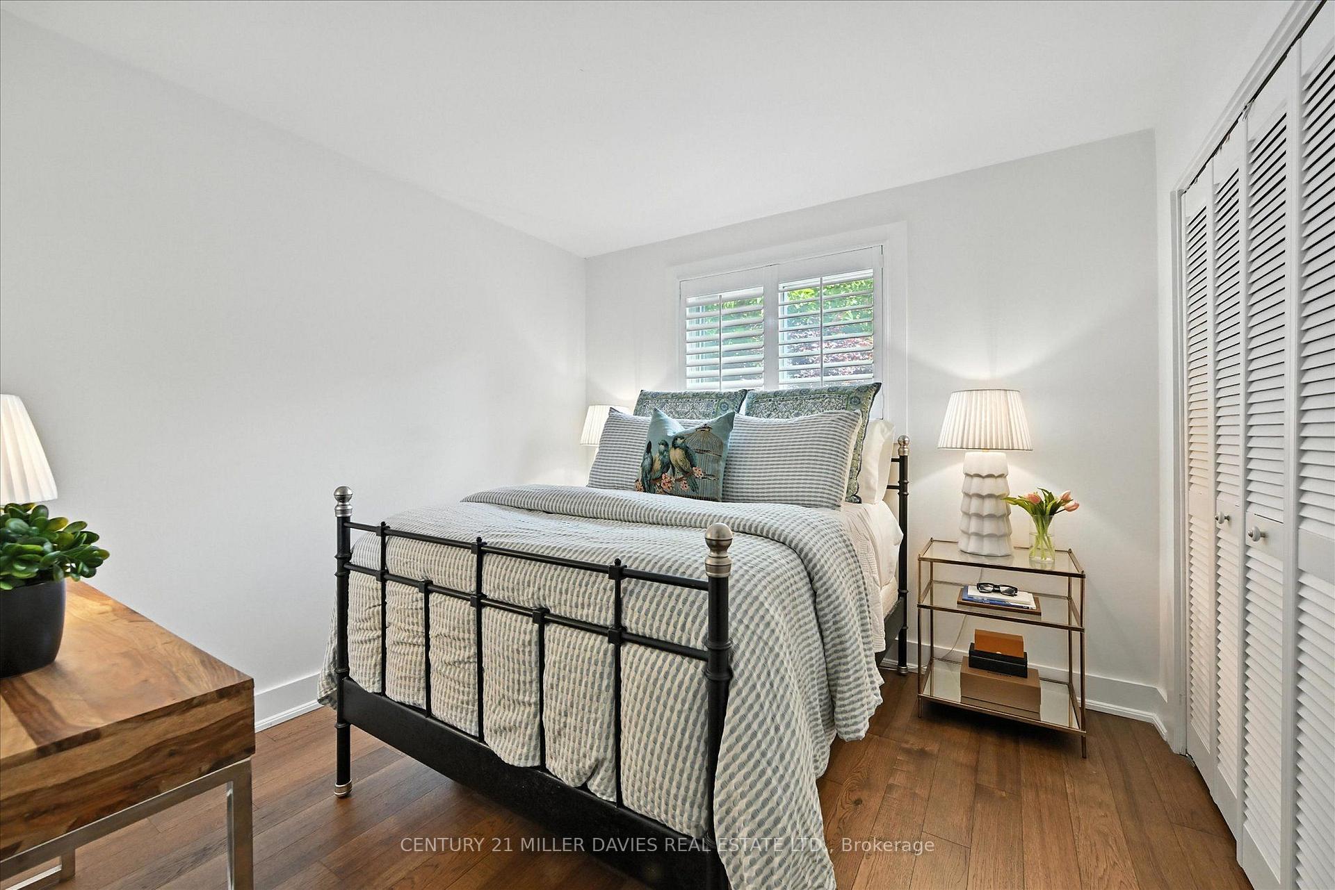 Photo 21 of Unit 3, 445 Woodview Road, Burlington, Roseland — HOMEH