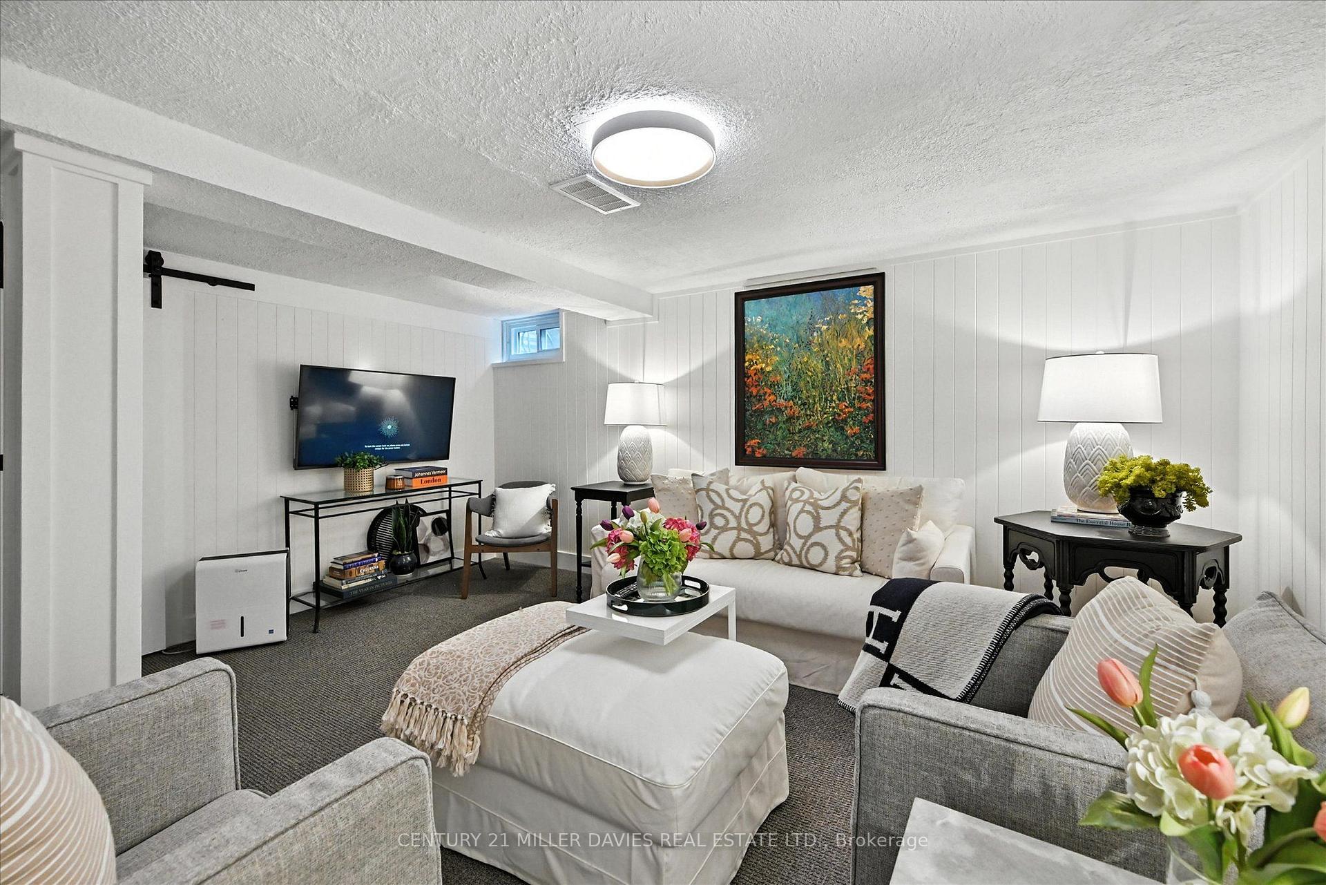 Photo 25 of Unit 3, 445 Woodview Road, Burlington, Roseland — HOMEH