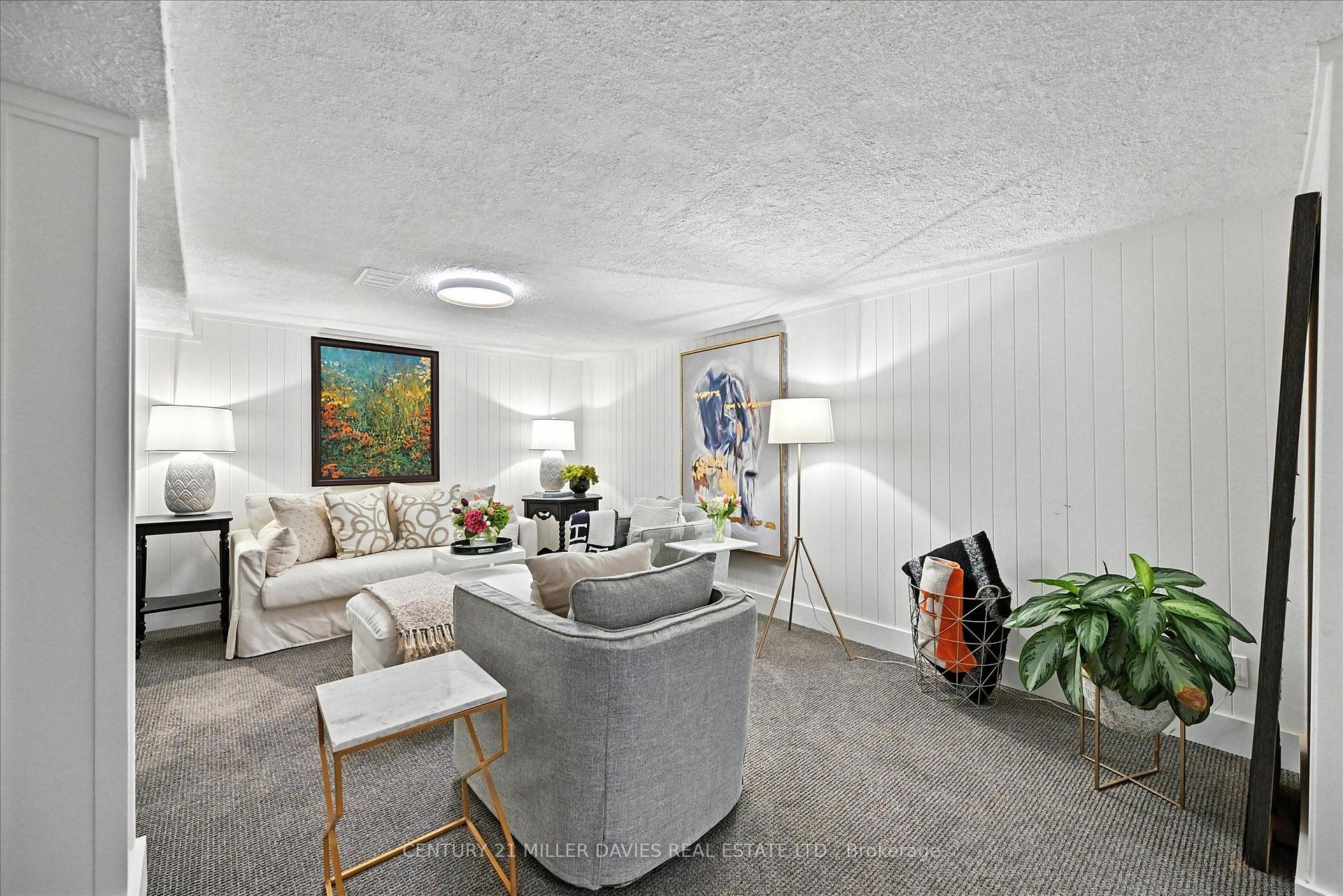 Photo 30 of Unit 3, 445 Woodview Road, Burlington, Roseland — HOMEH