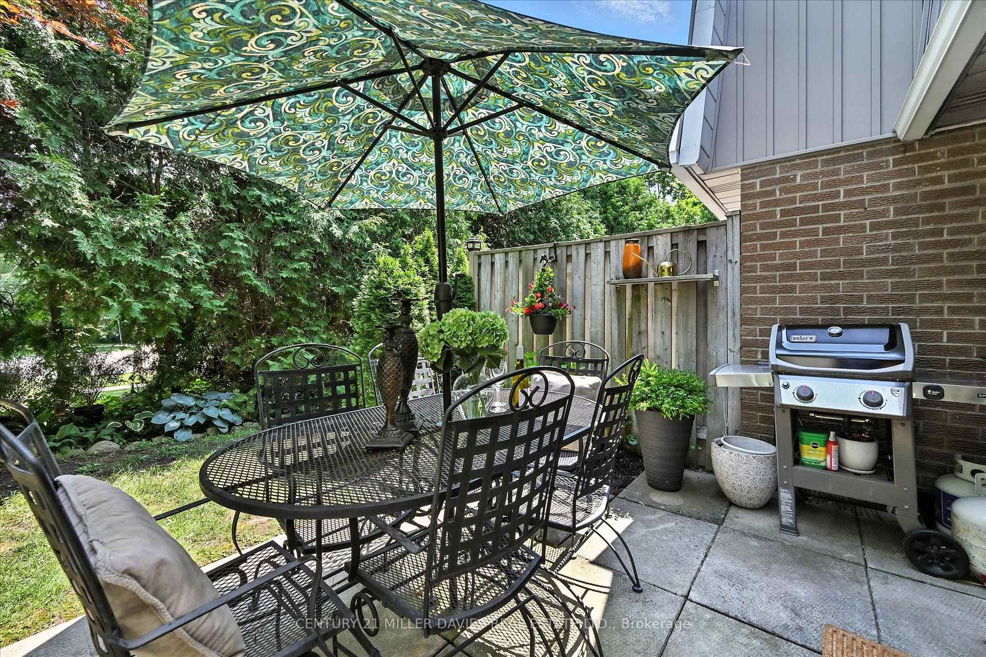 Photo 32 of Unit 3, 445 Woodview Road, Burlington, Roseland — HOMEH